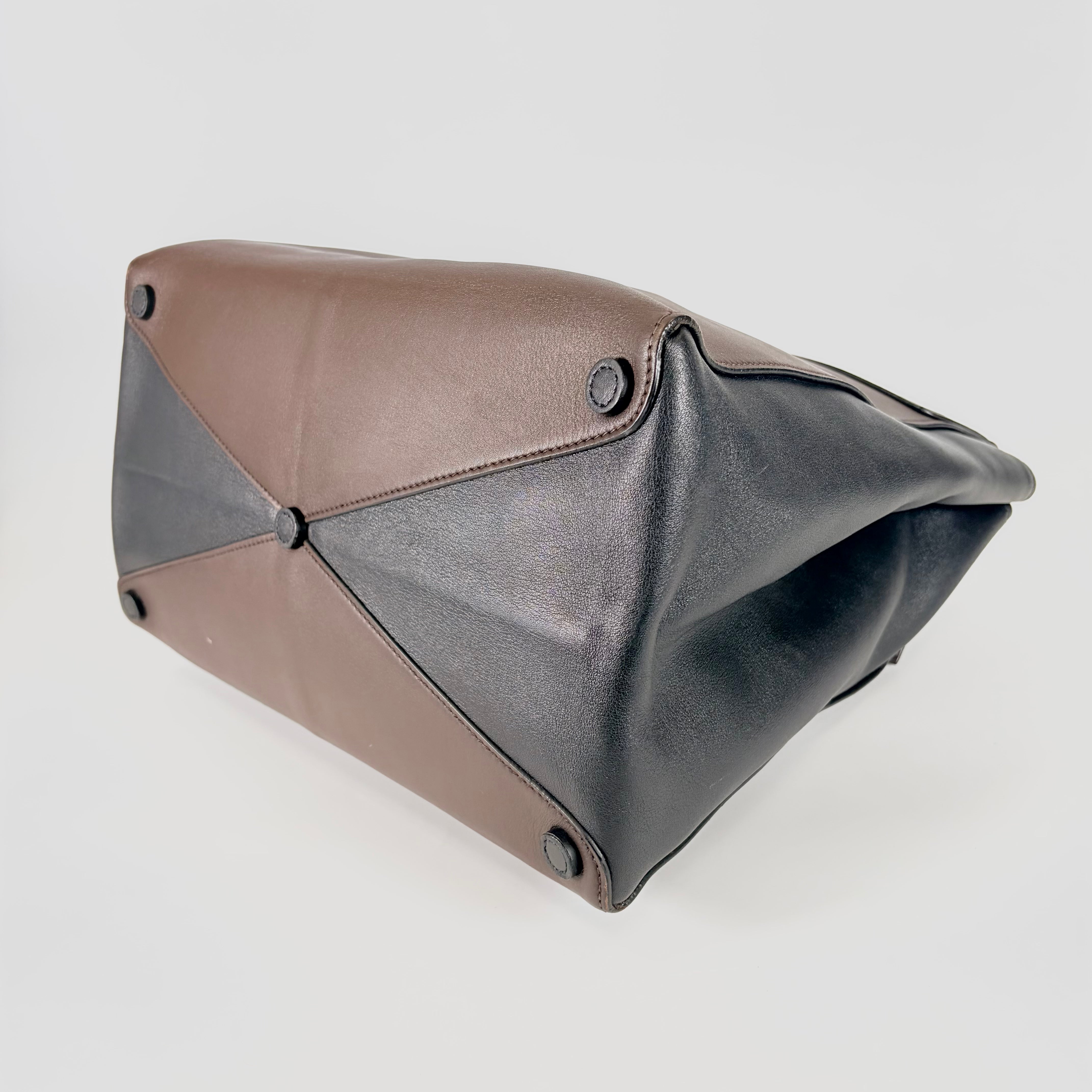 2605 secondhand PRADA Tote Bag
