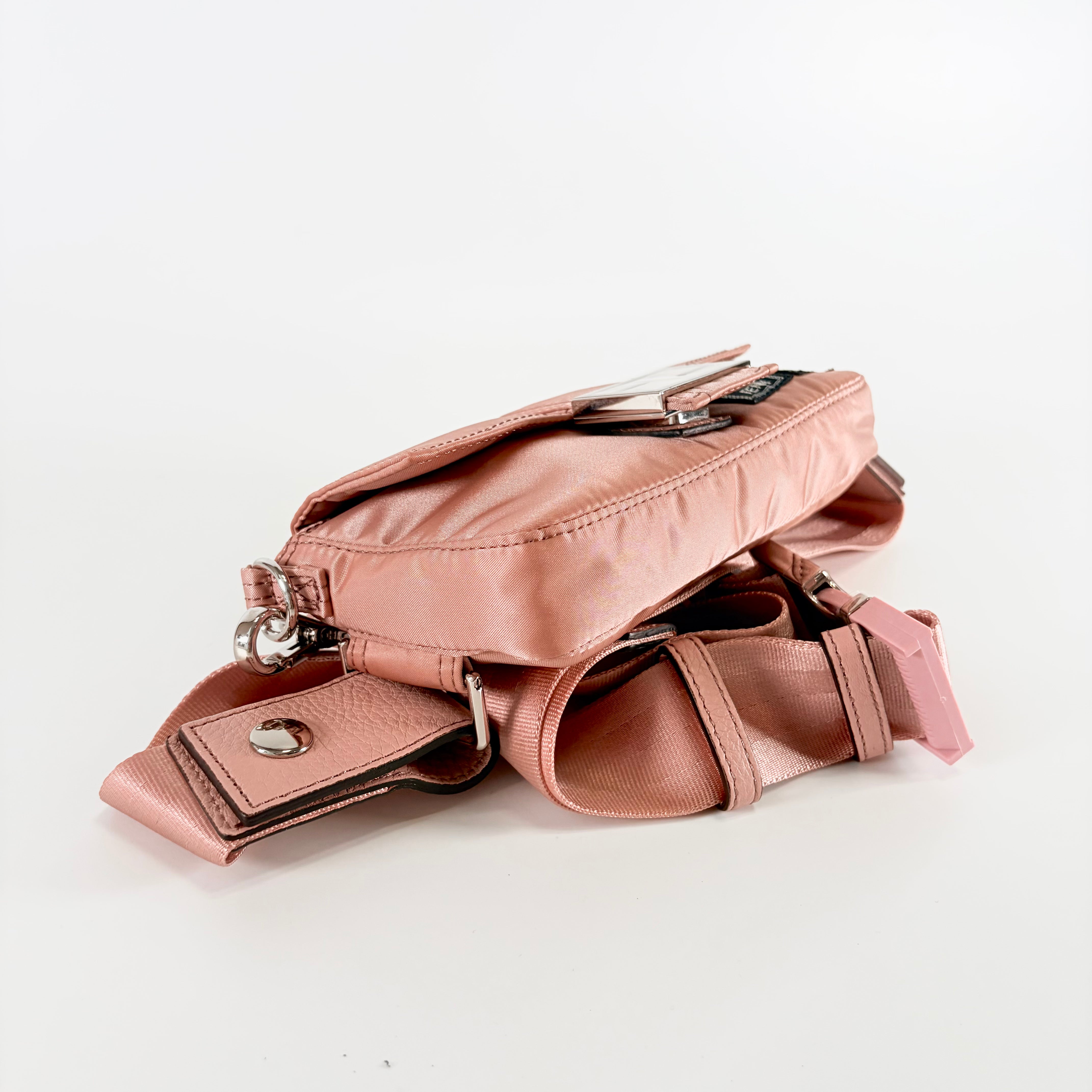 2605 secondhand FENDI 2WAY Greige