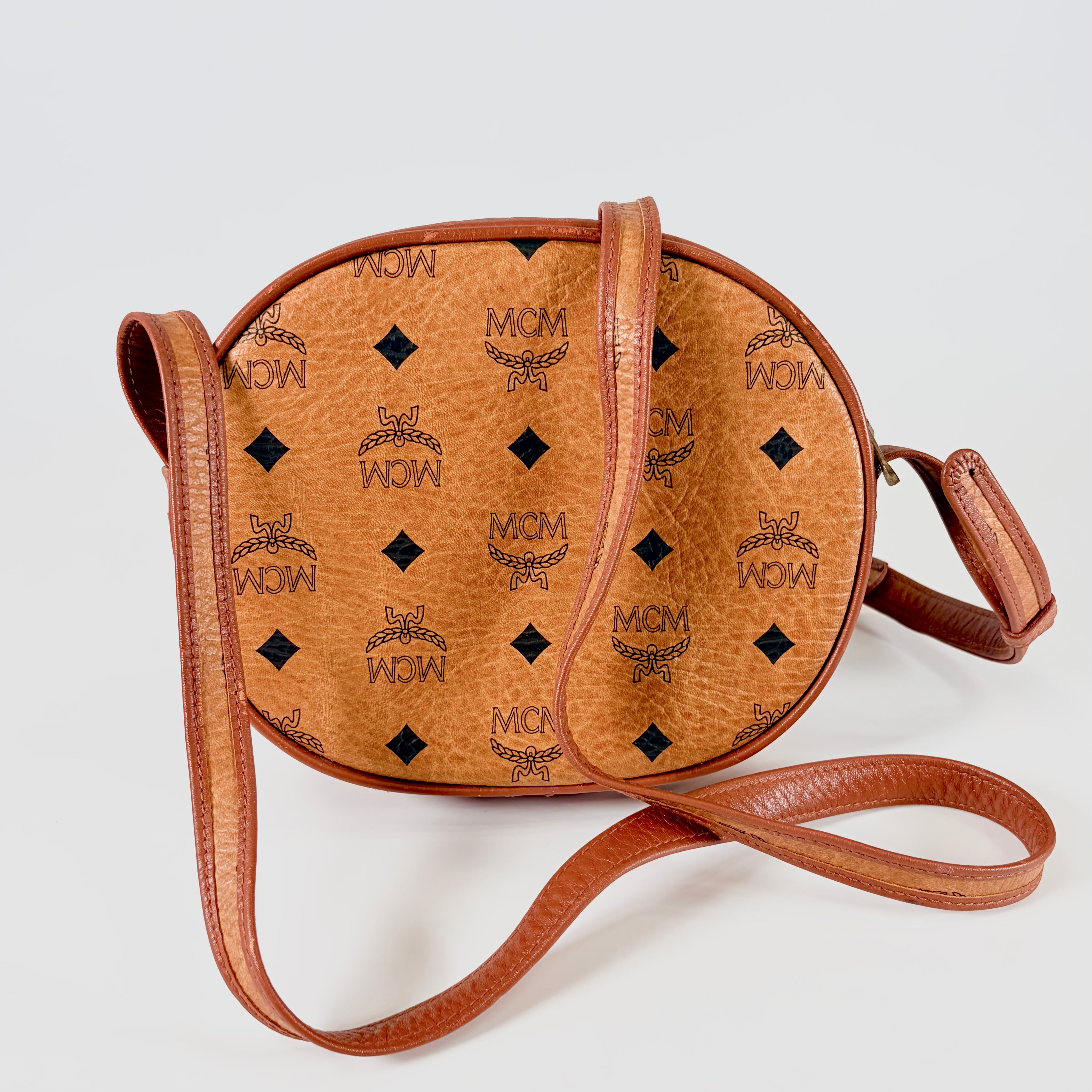 2605 secondhand MCM Shoulder bag