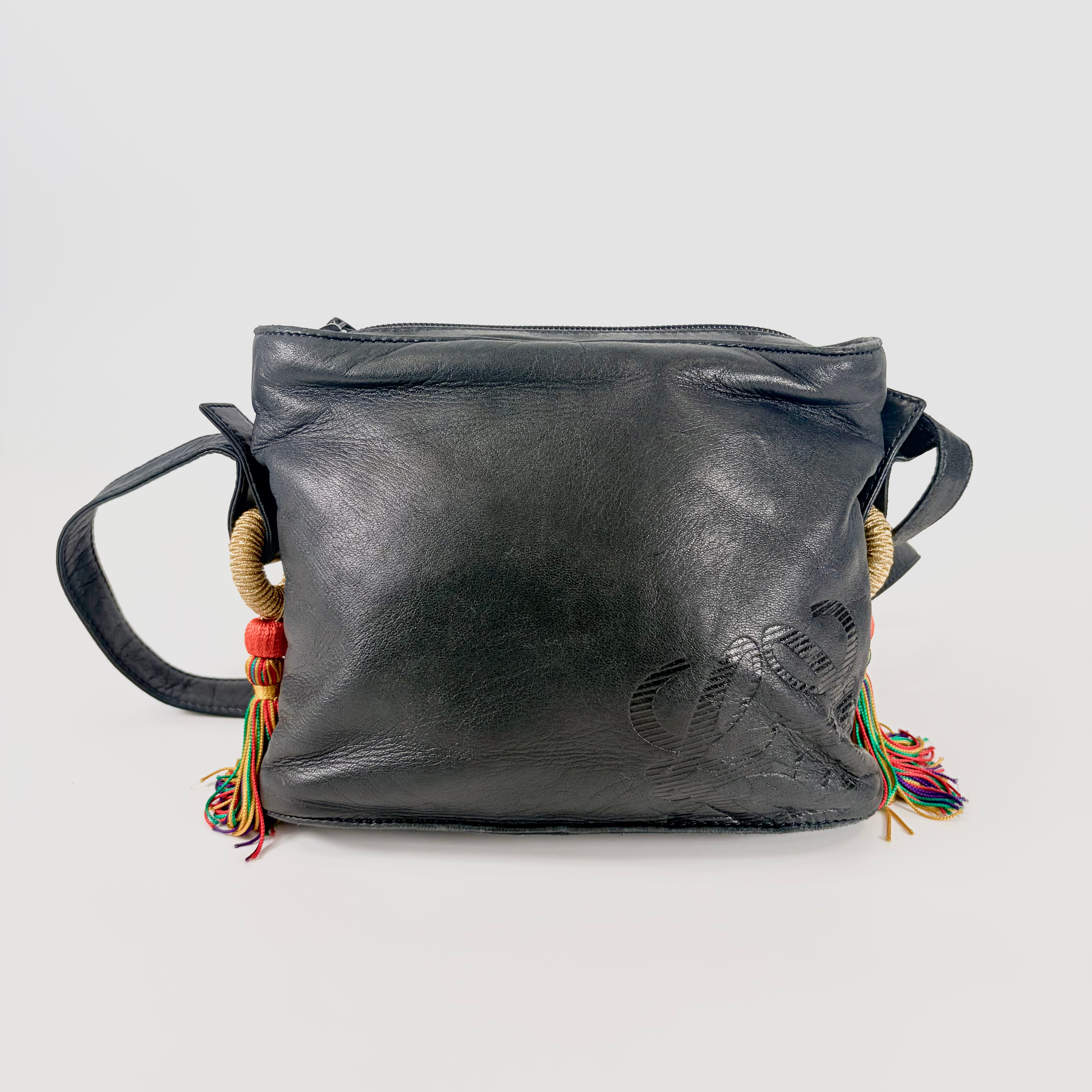 2604 secondhand LOEWE Shoulder bag / Crossbody Bag