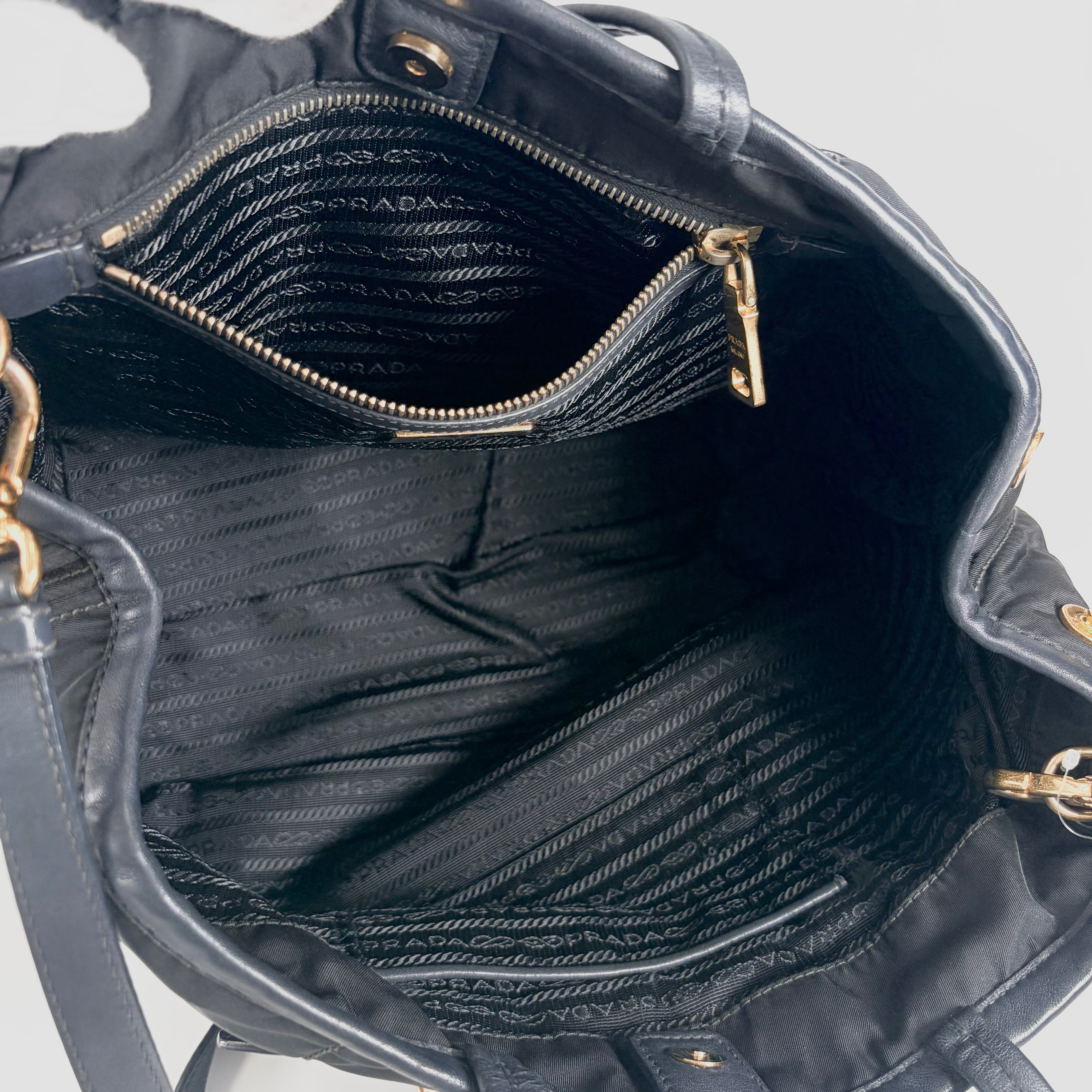 2604 secondhand PRADA 2WAY nylon hand Navy × gold