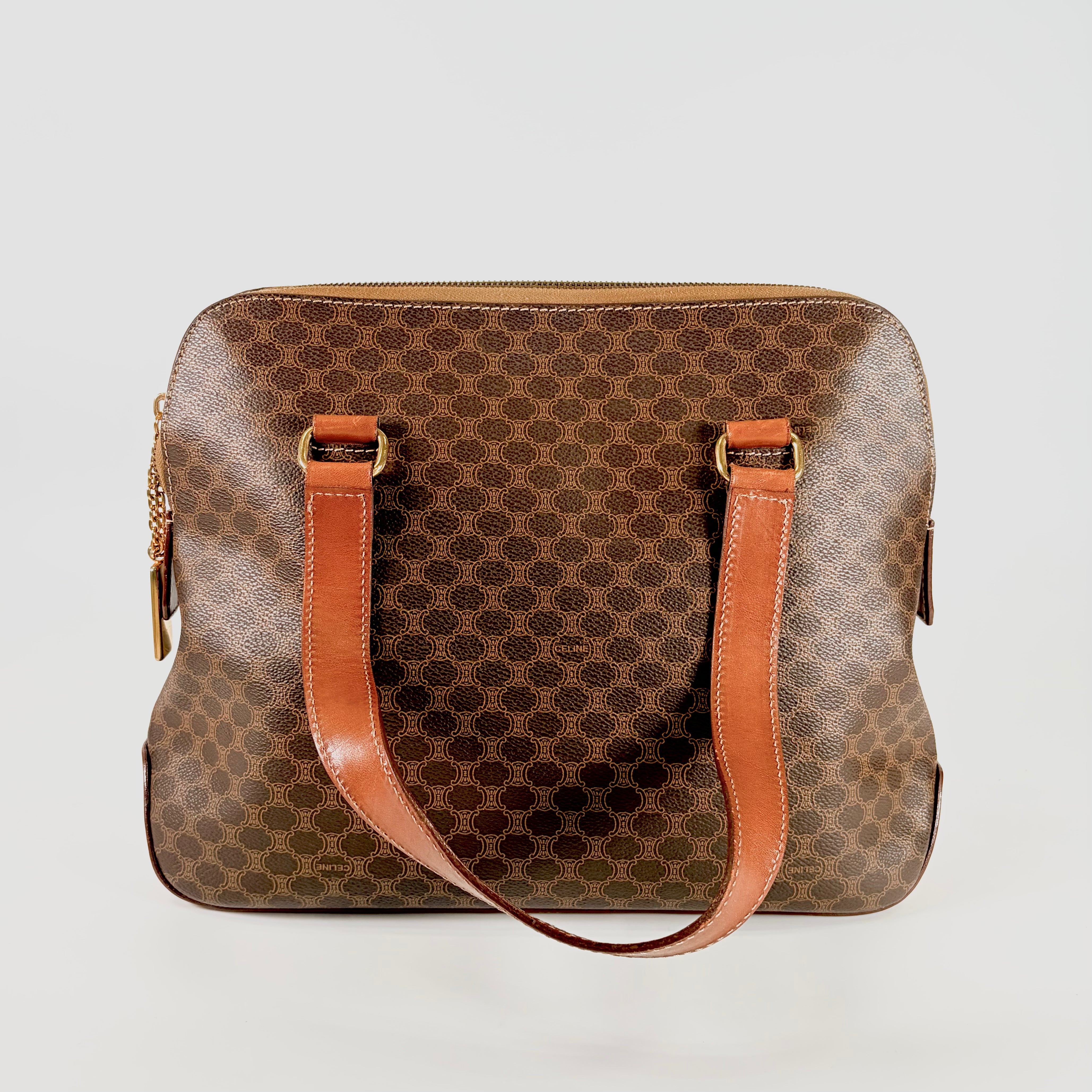 2606 secondhand CELINE Macadam 2Way bag