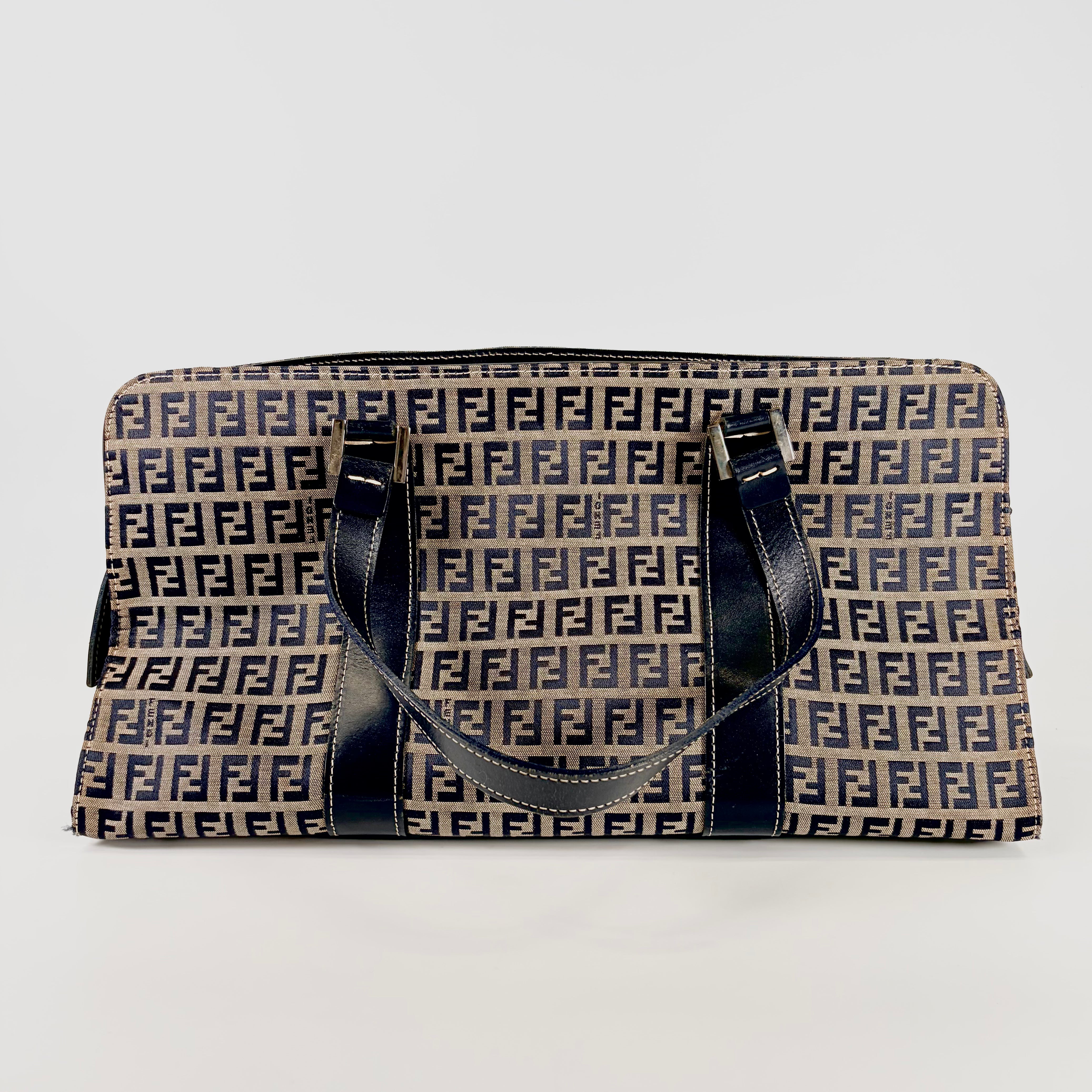 2605 secondhand FENDI brand bag canvas hand Navy