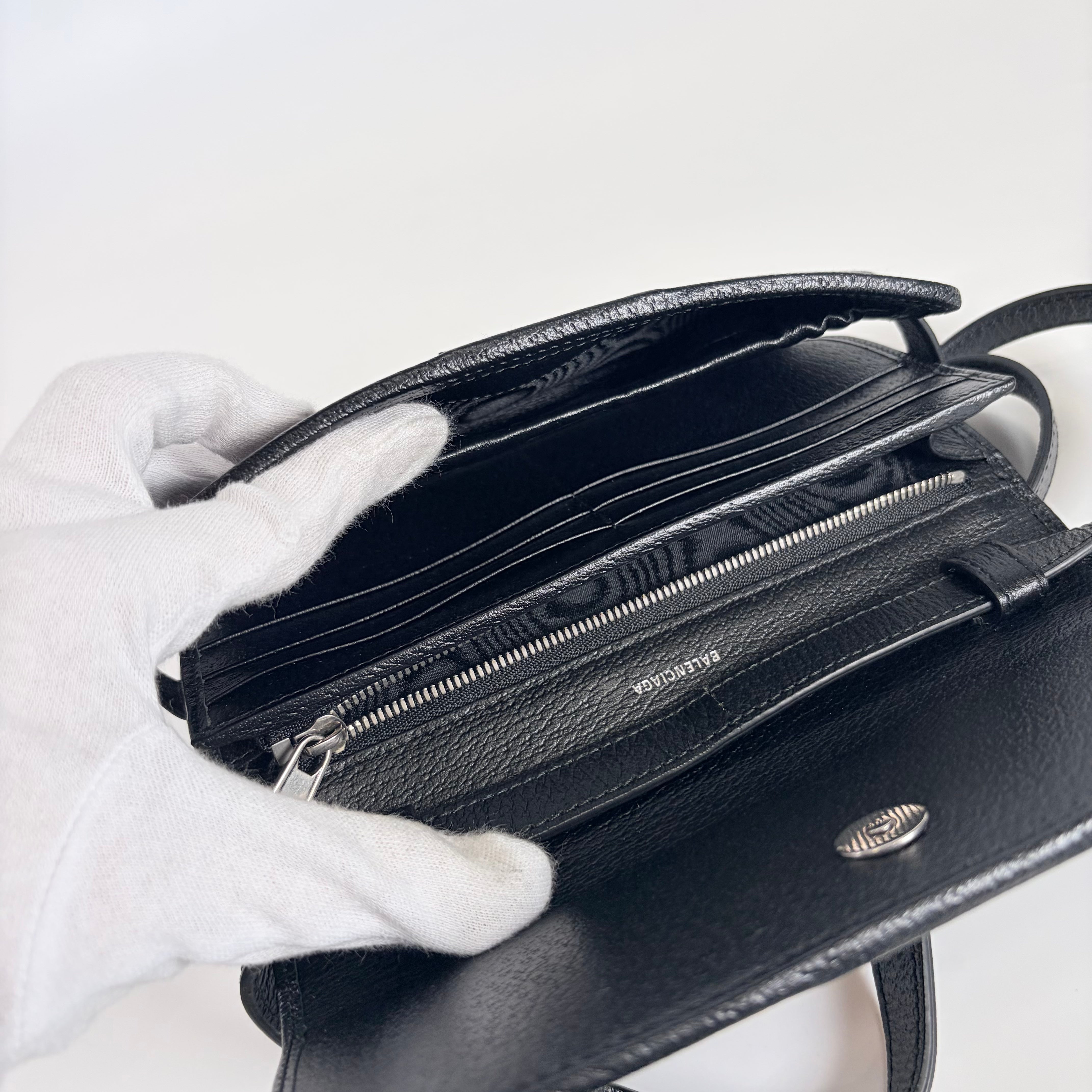 2605 secondhand BALENCIAGA Wallet canvas shoulder Wallet black
