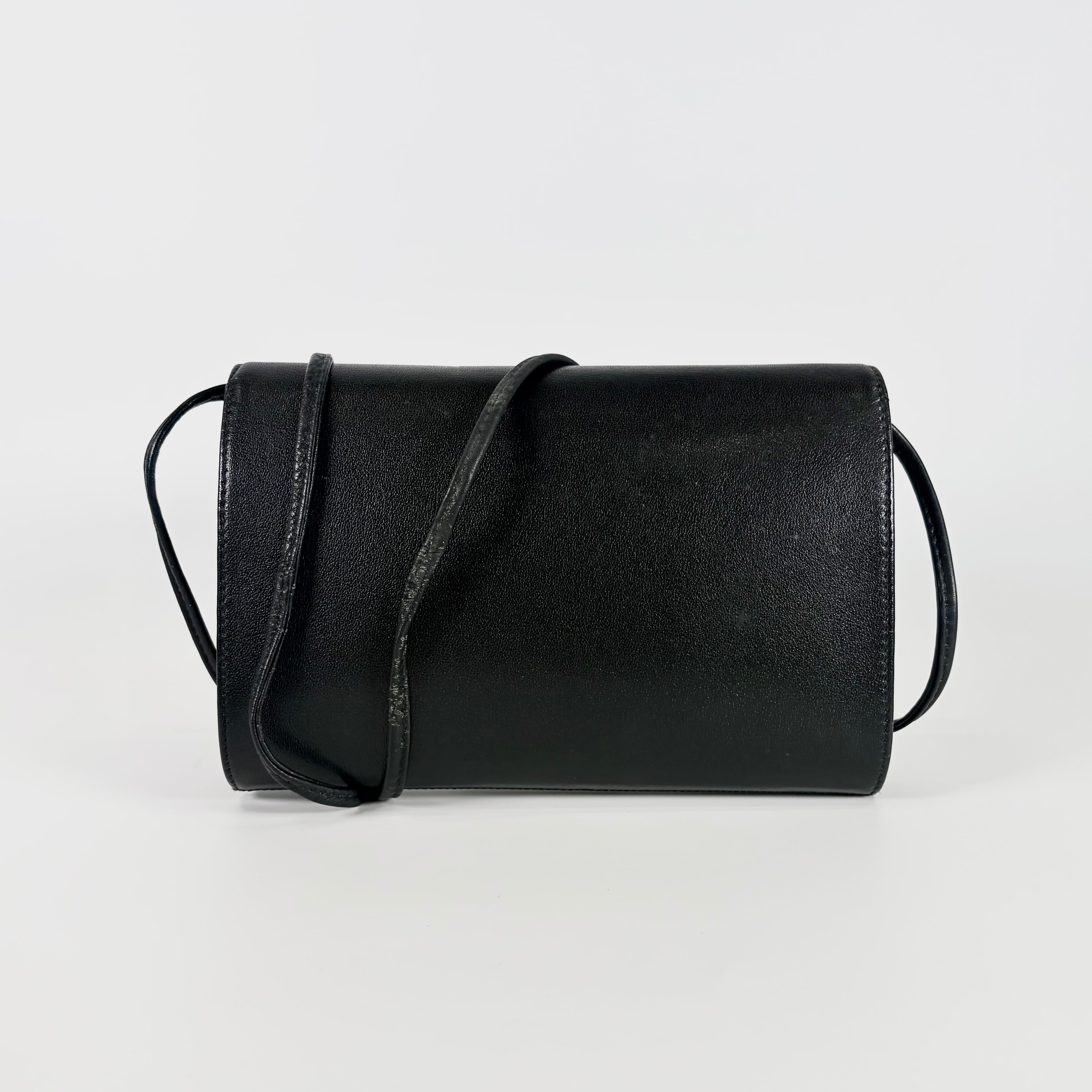 2604 secondhand GIVENCHY Shoulder bag / Crossbody Bag