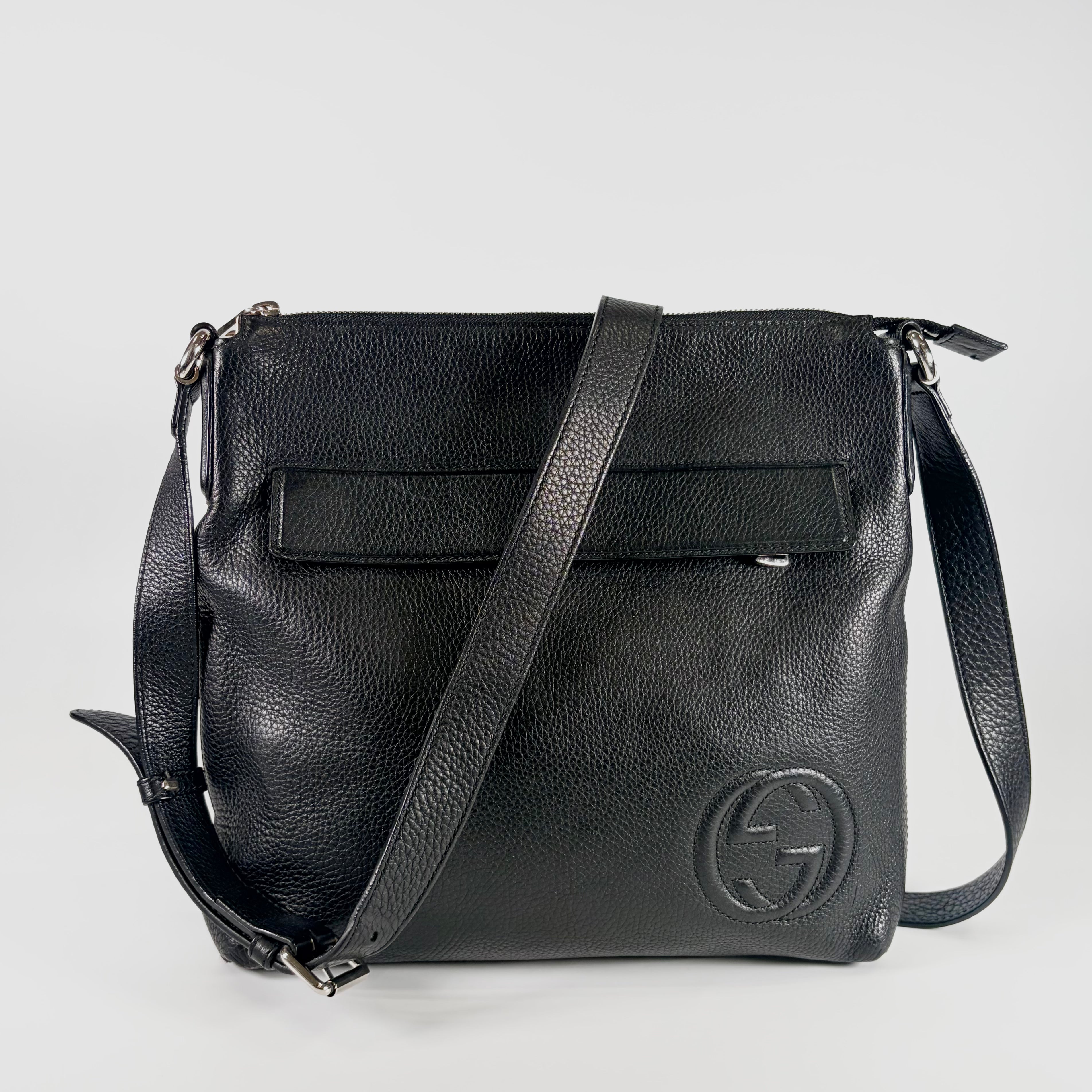2604 secondhand GUCCI Soho shoulder black