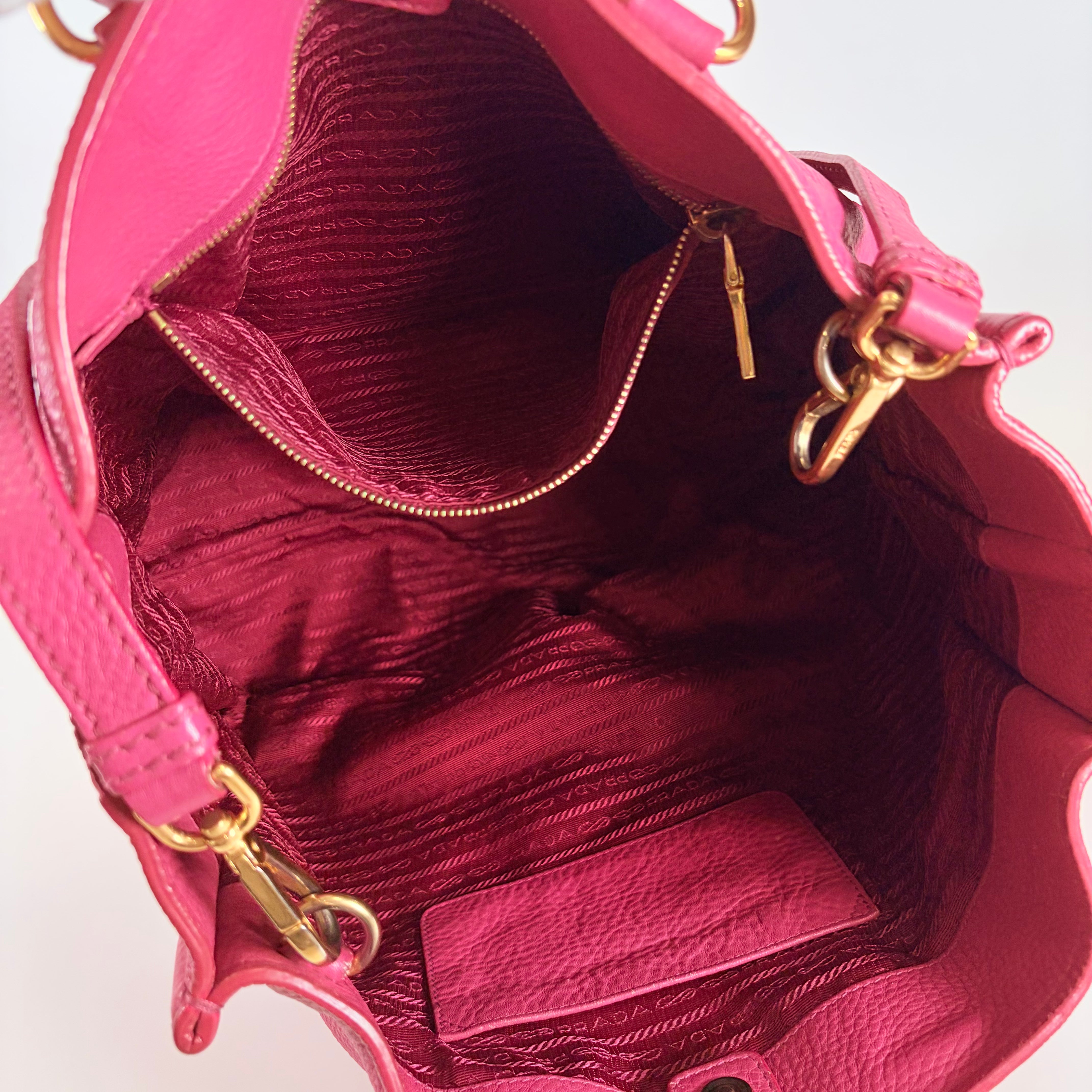 2605 secondhand PRADA 2way bag