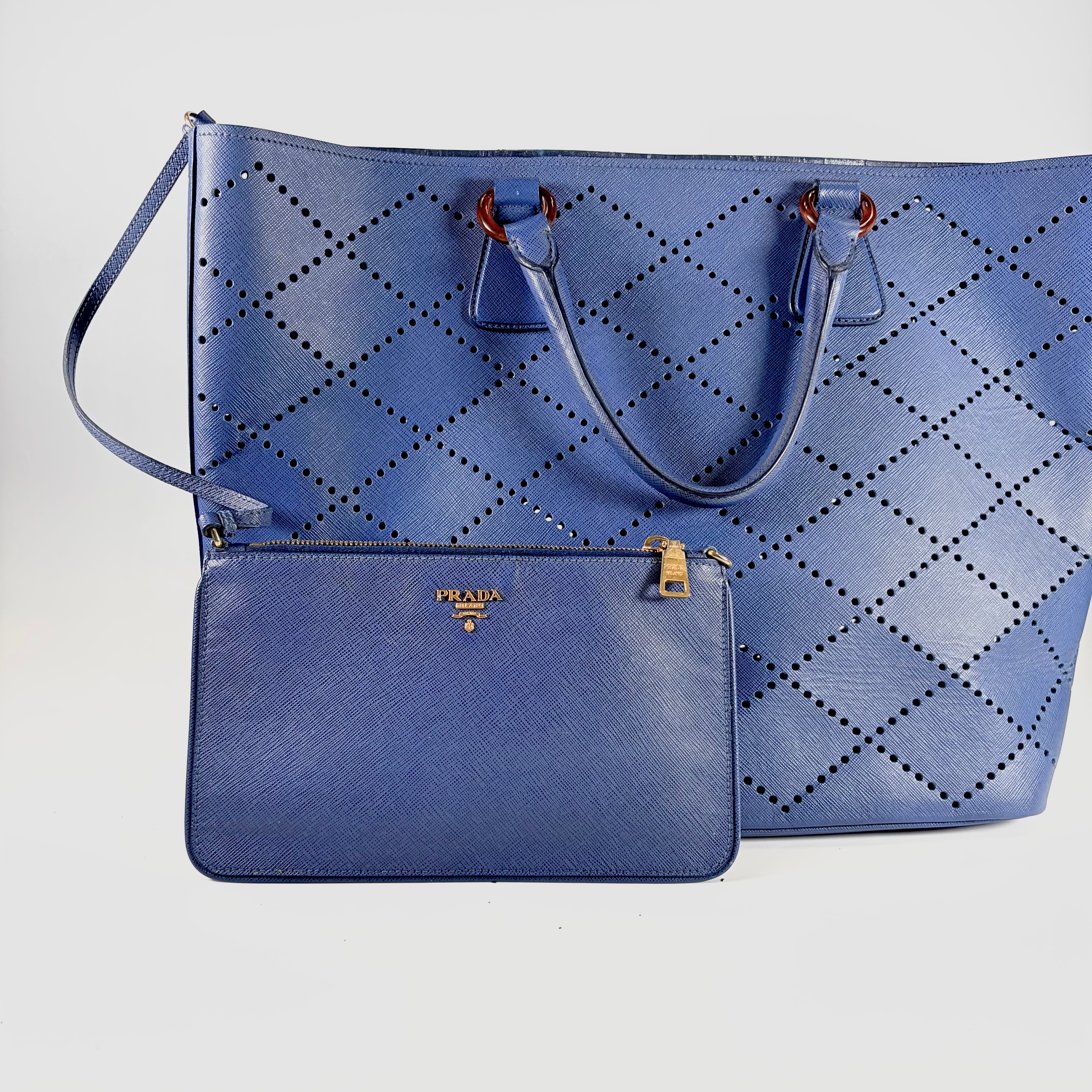 2605 secondhand PRADA brand bag Saffiano / leather Tote shoulder 25 Navy pouch strap