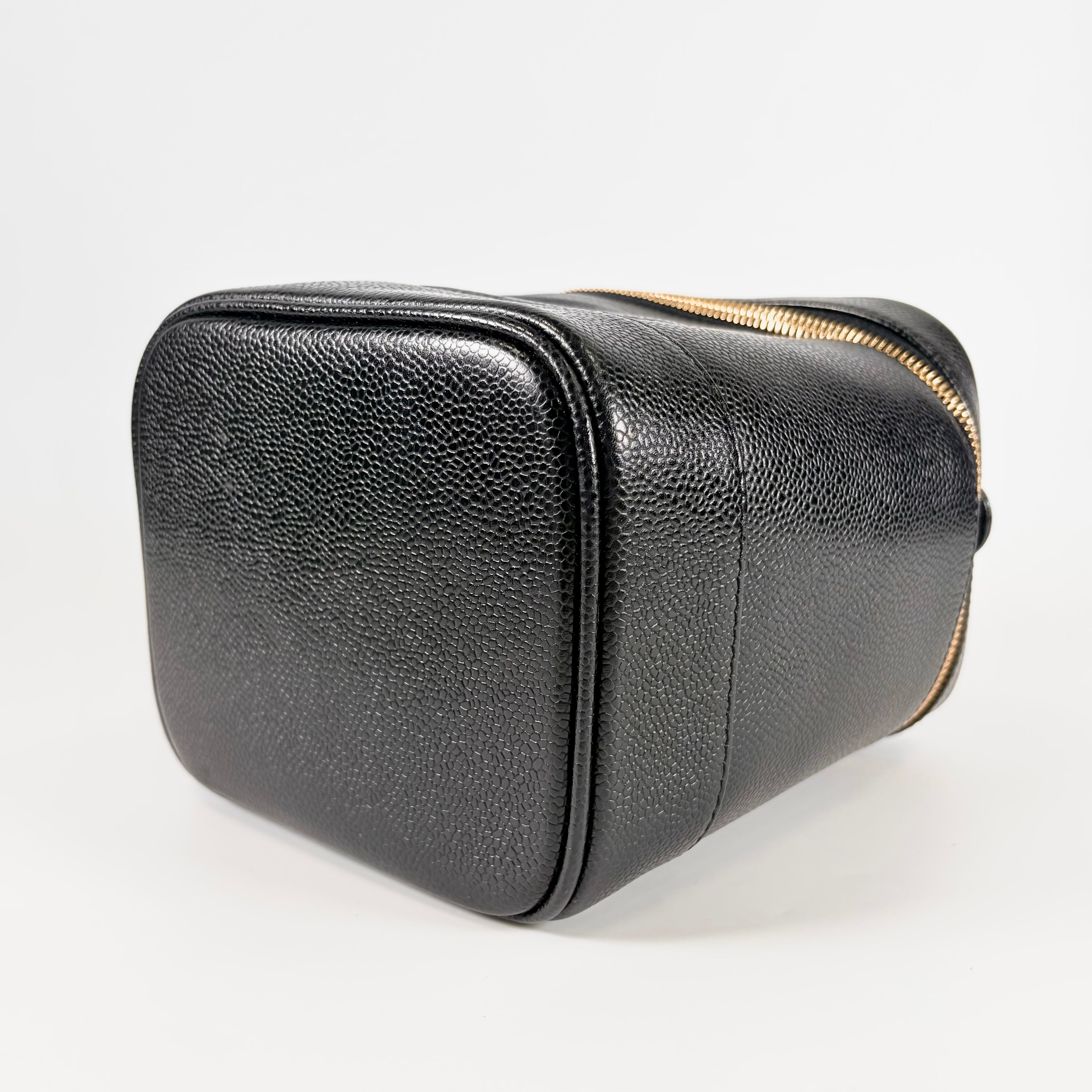 2605 secondhand CHANEL Vanity bag