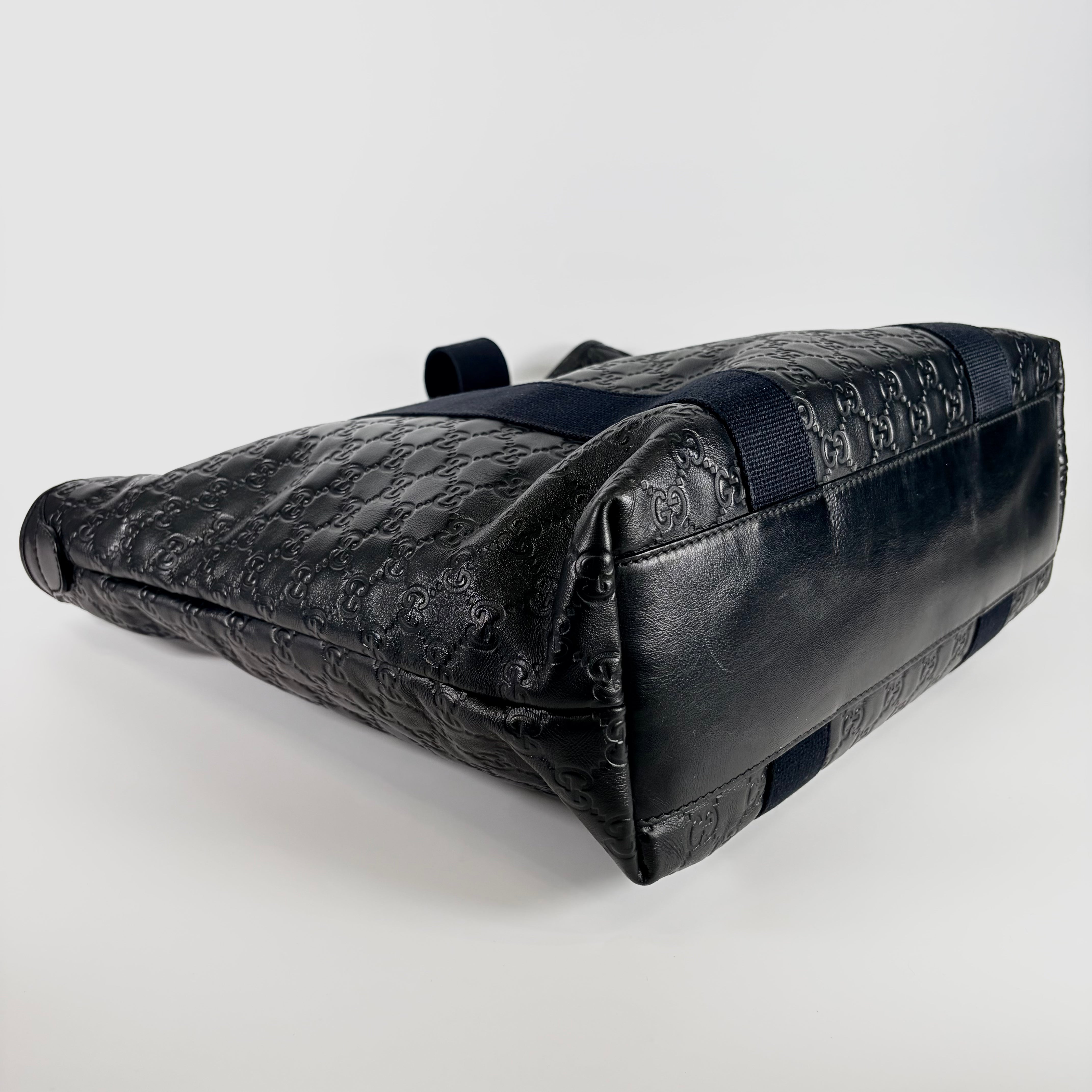 2605 secondhand GUCCI GG Island Tote Bag black