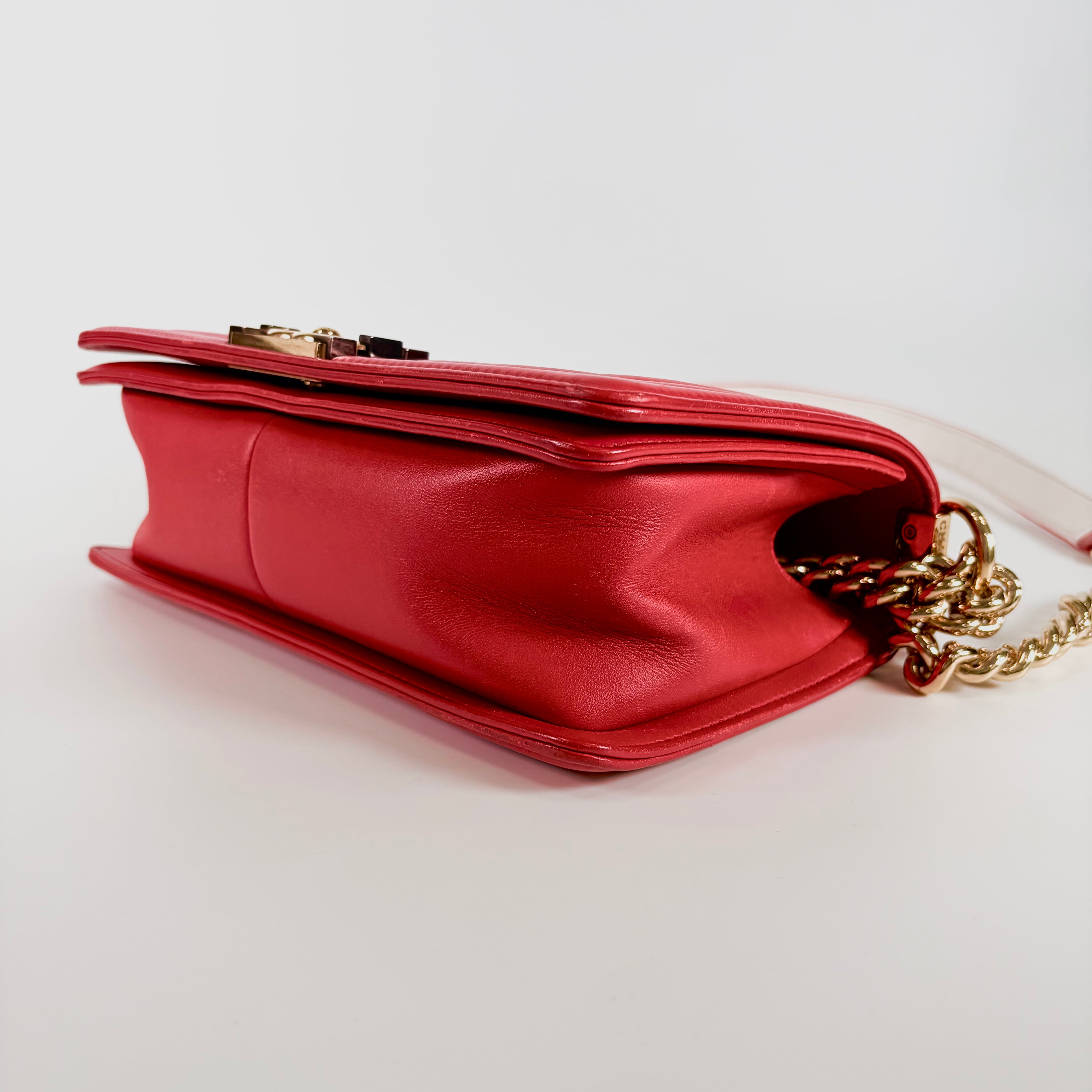 2505 CHANEL Beau Chanel 28 Large Lambskin Chain Shoulder Bag with Shepron V Stitching, Black and Gunmetal Hardware