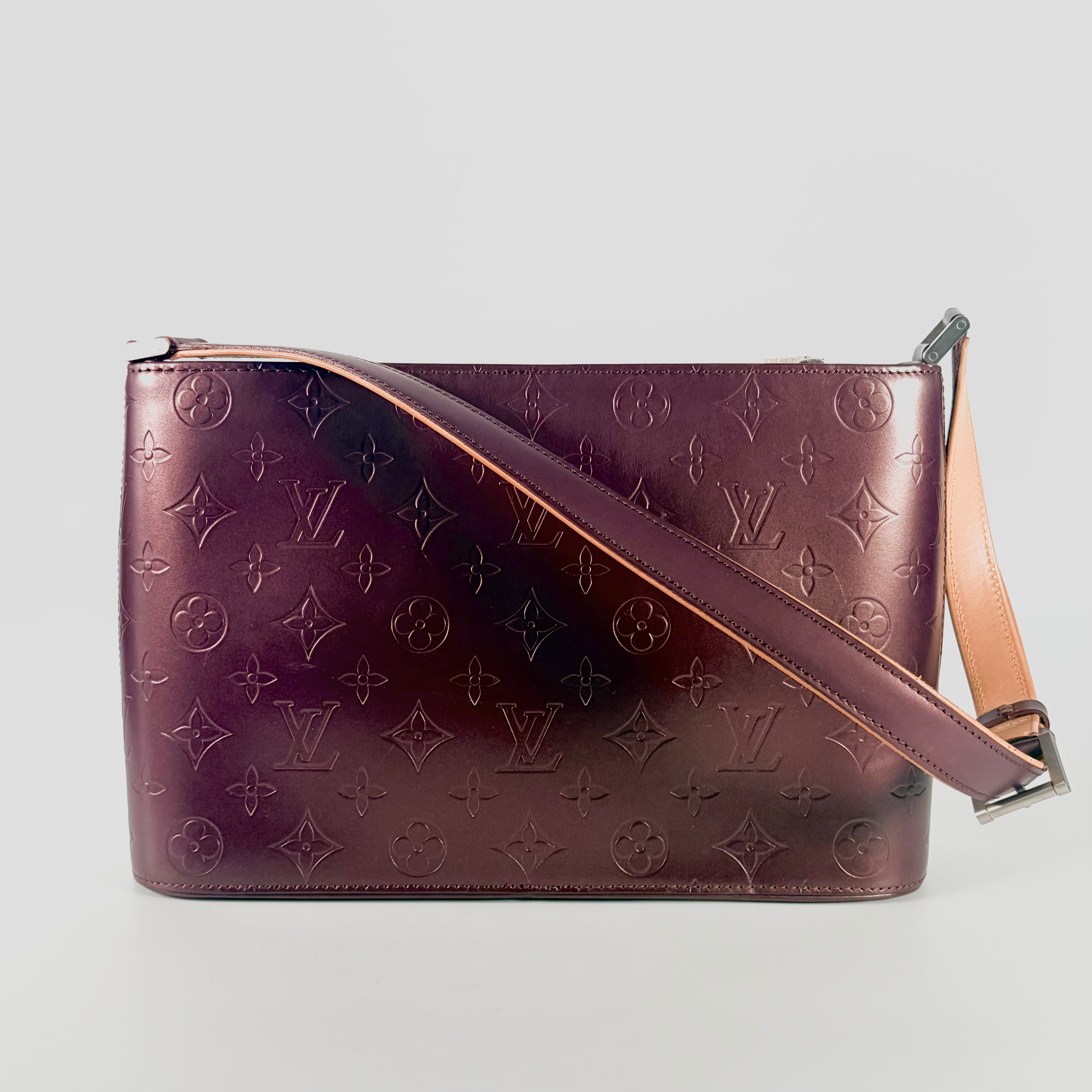 2605 secondhand LV bag strike // Monogram mat