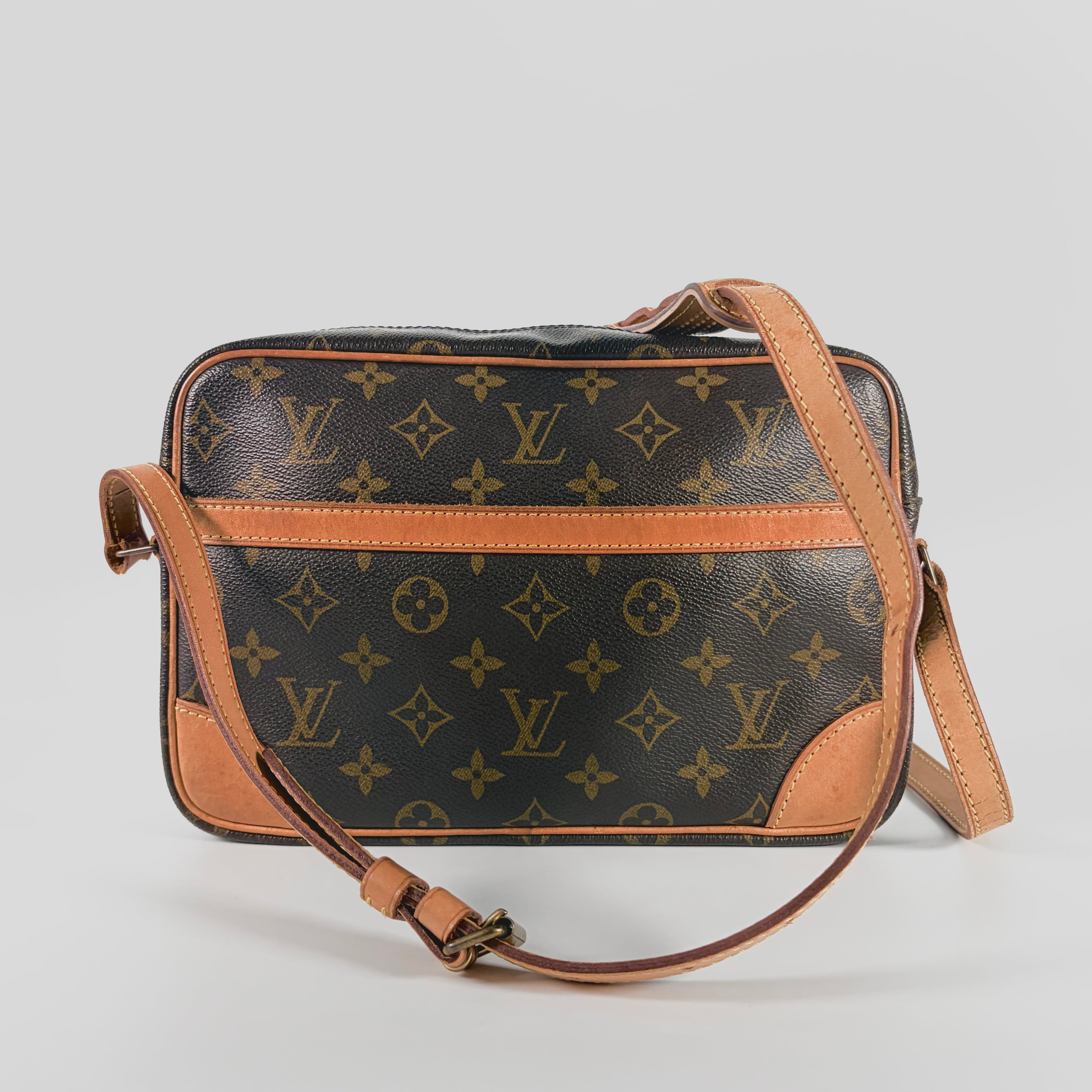 2605 secondhand LV Shoulder bag / Crossbody Bag Trocadero Monogram