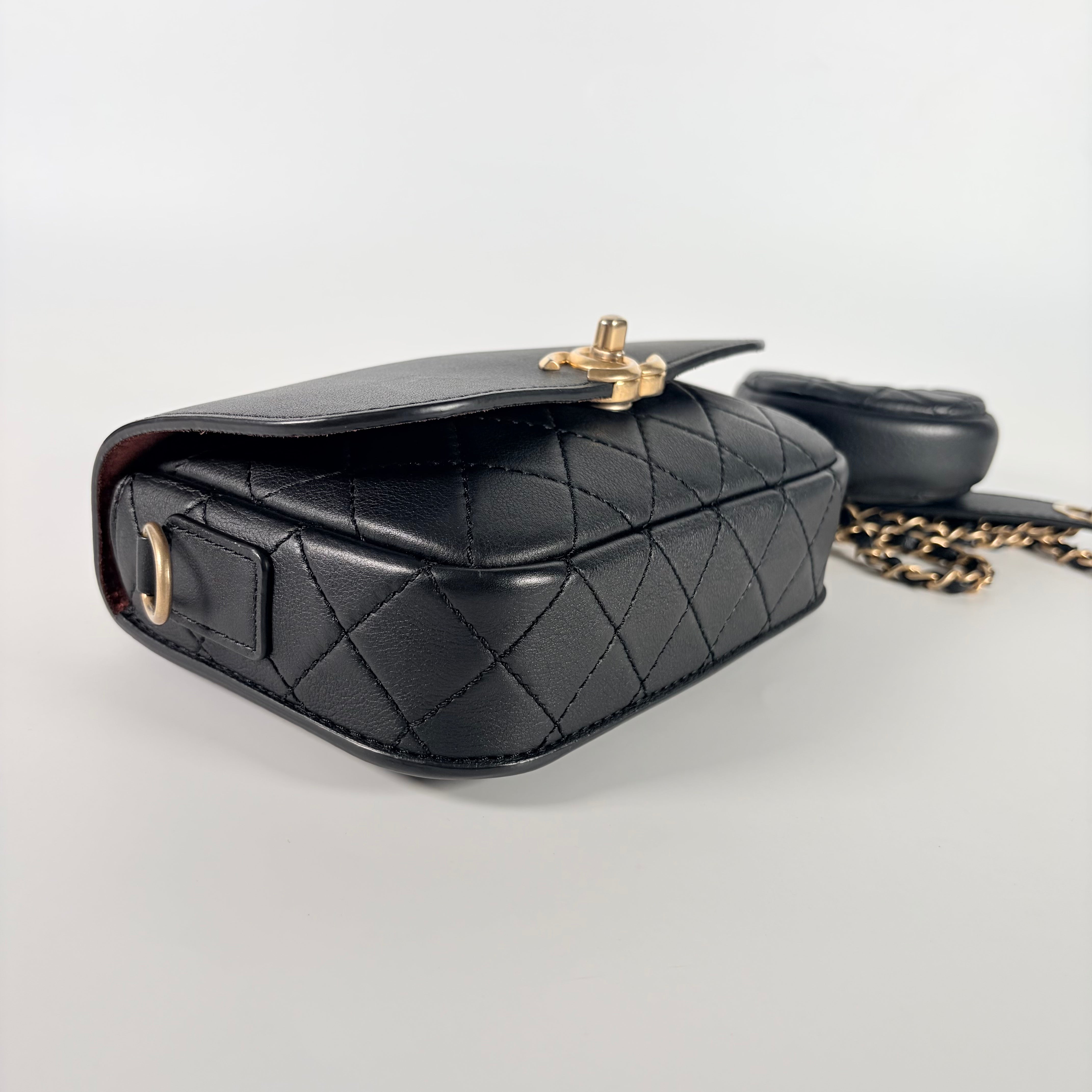 2605 secondhand CHANEL Shoulder bag