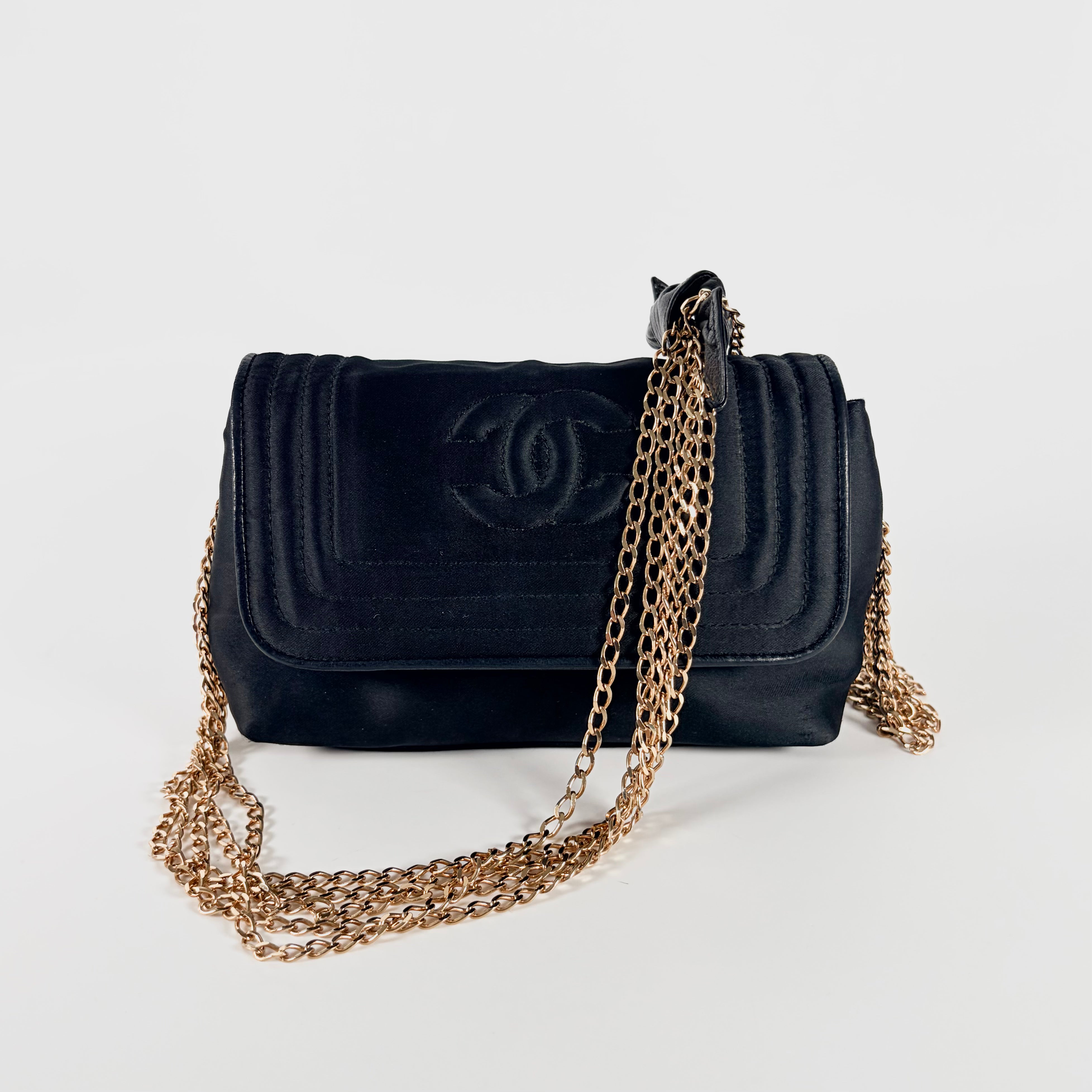 2605 secondhand CHANEL nylon Chain Shoulder Bag