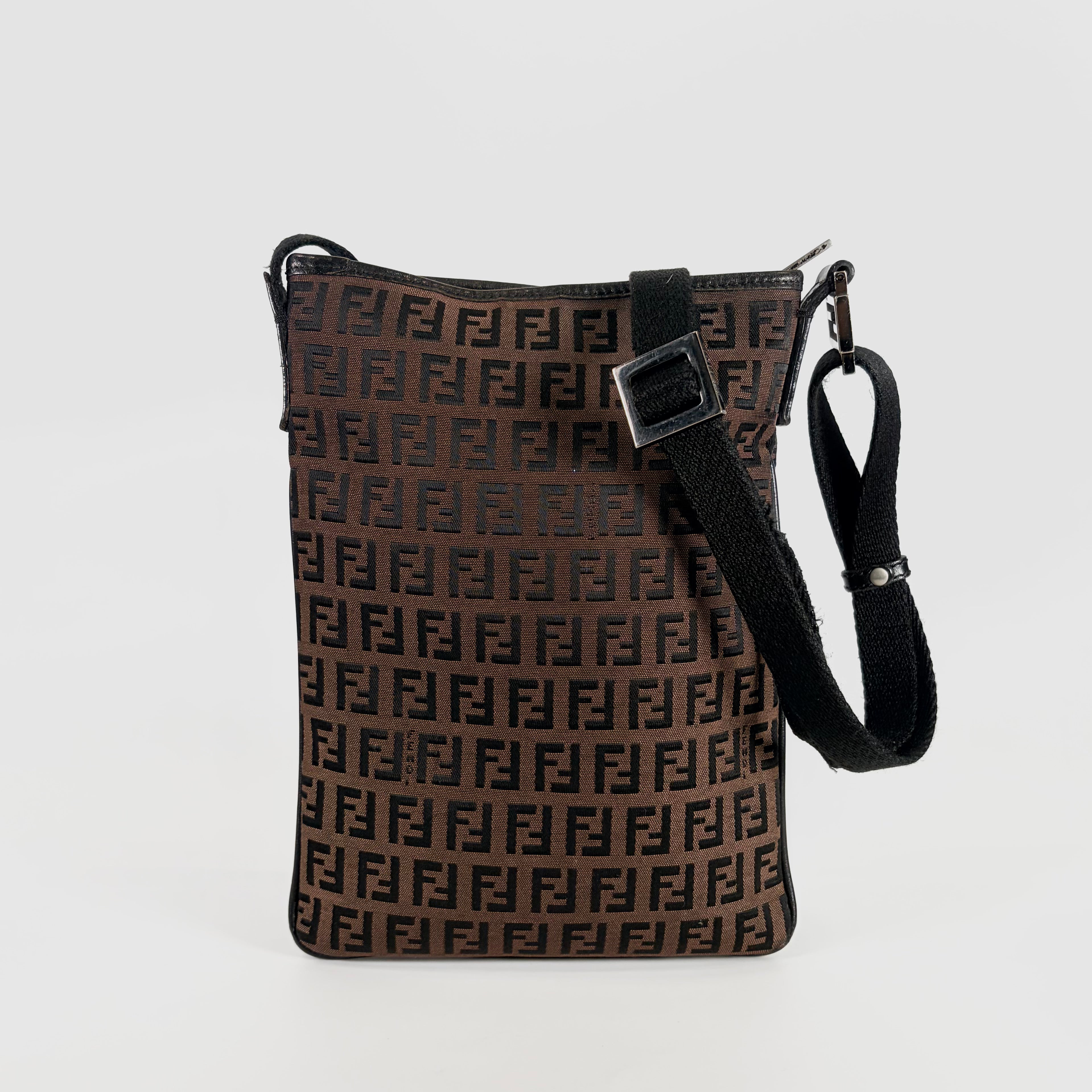 2605 secondhand FENDI Zucchino Shoulder bag