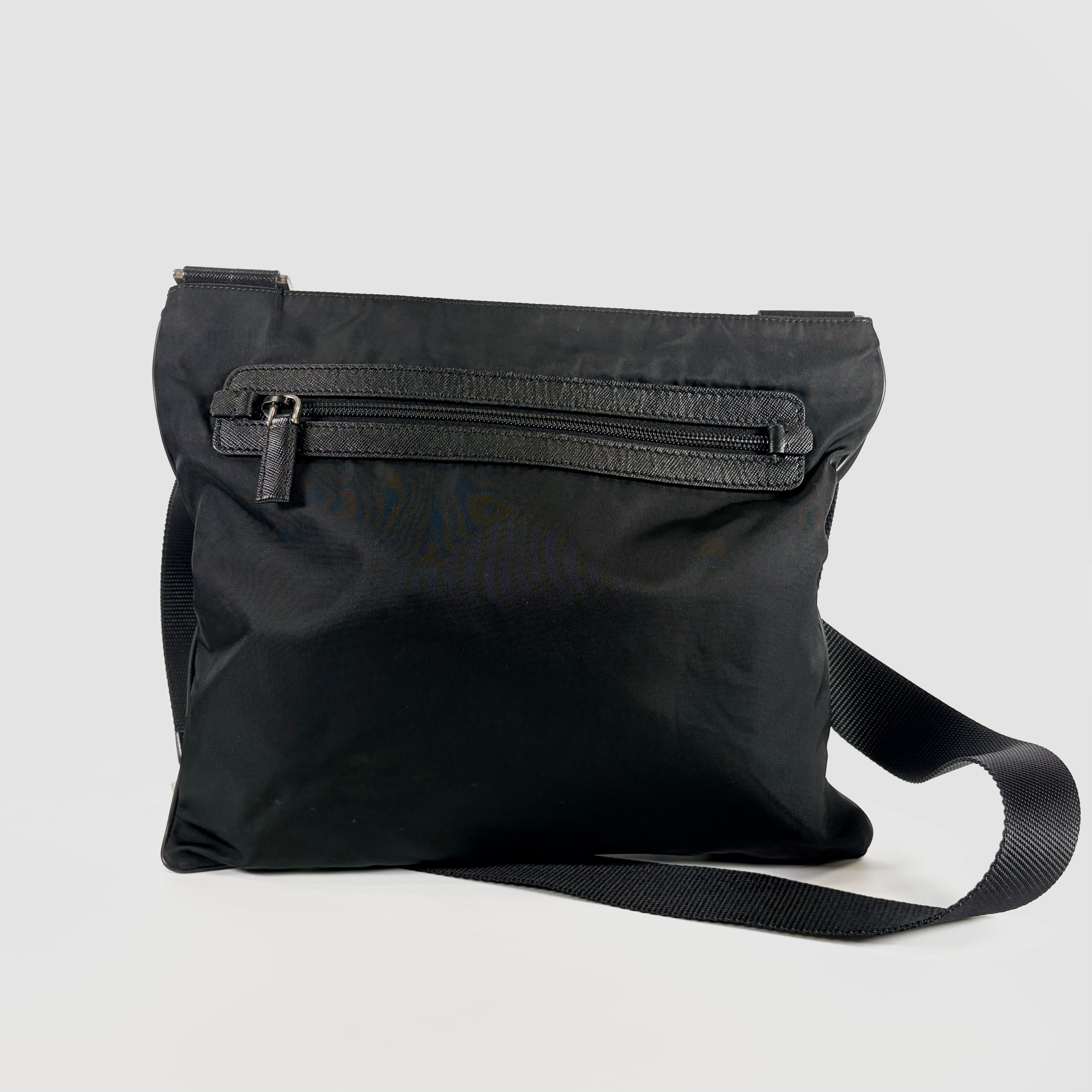 2606 secondhand PRADA Shoulder bag