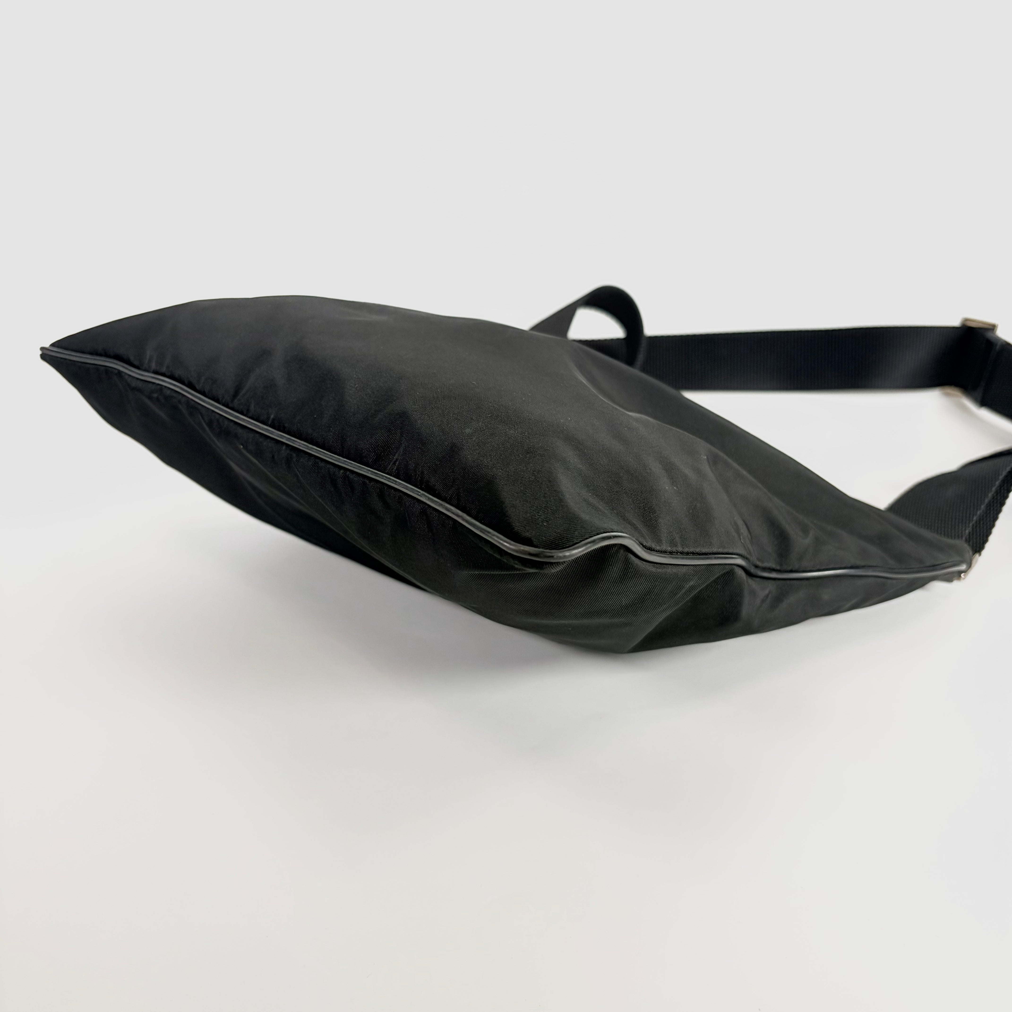 2606 secondhand PRADA Shoulder bag