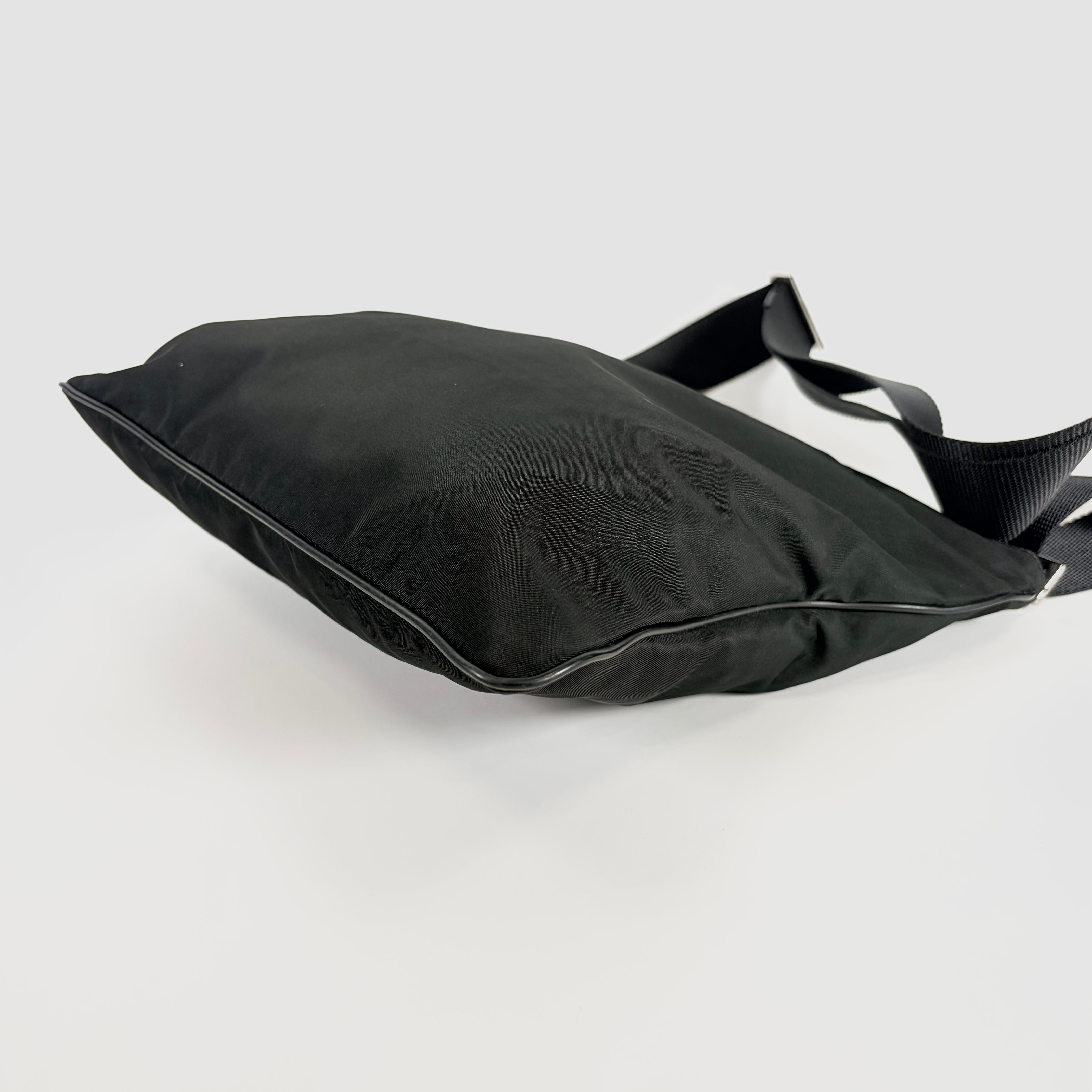 2606 secondhand PRADA Shoulder bag