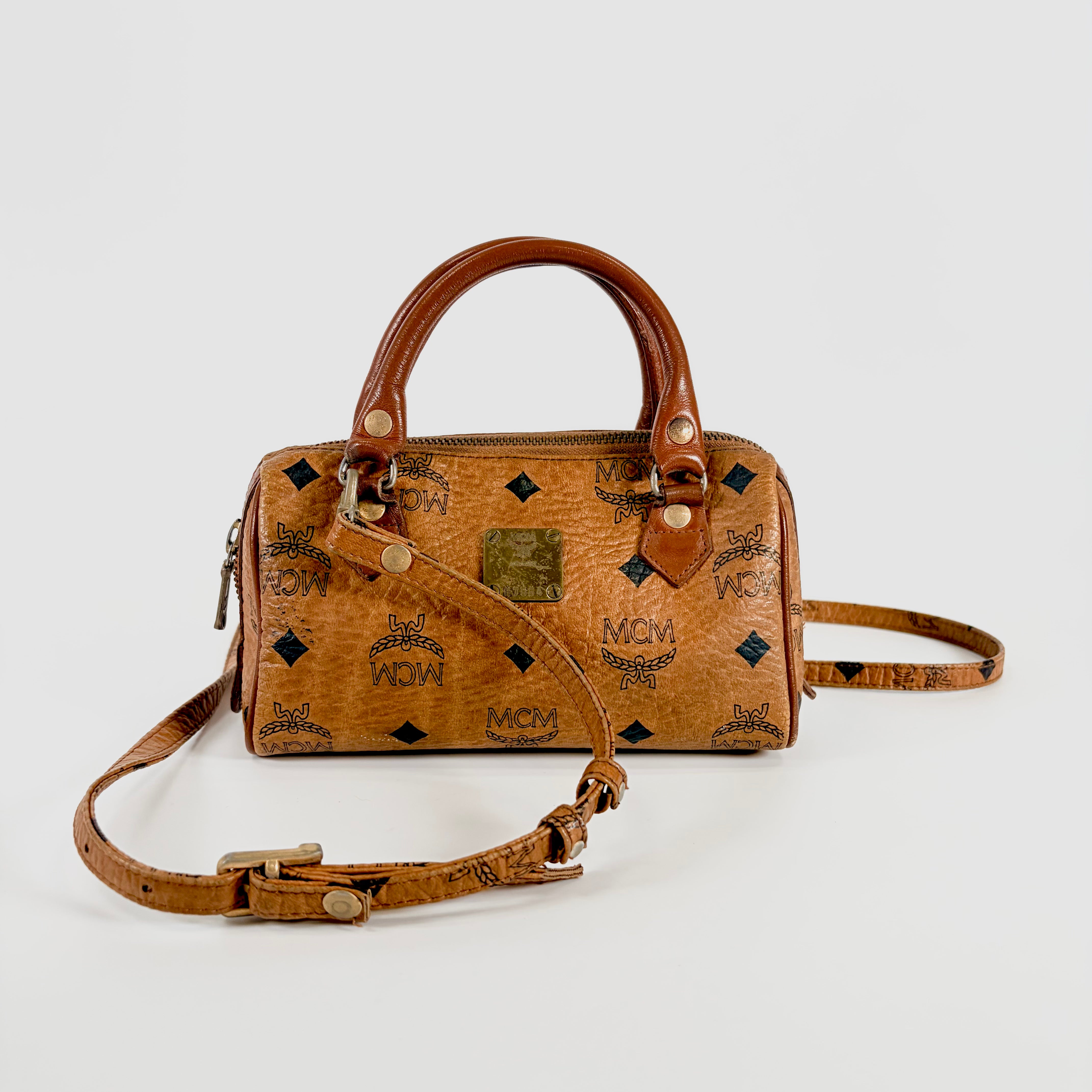 2606 secondhand MCM mini Shoulder bag
