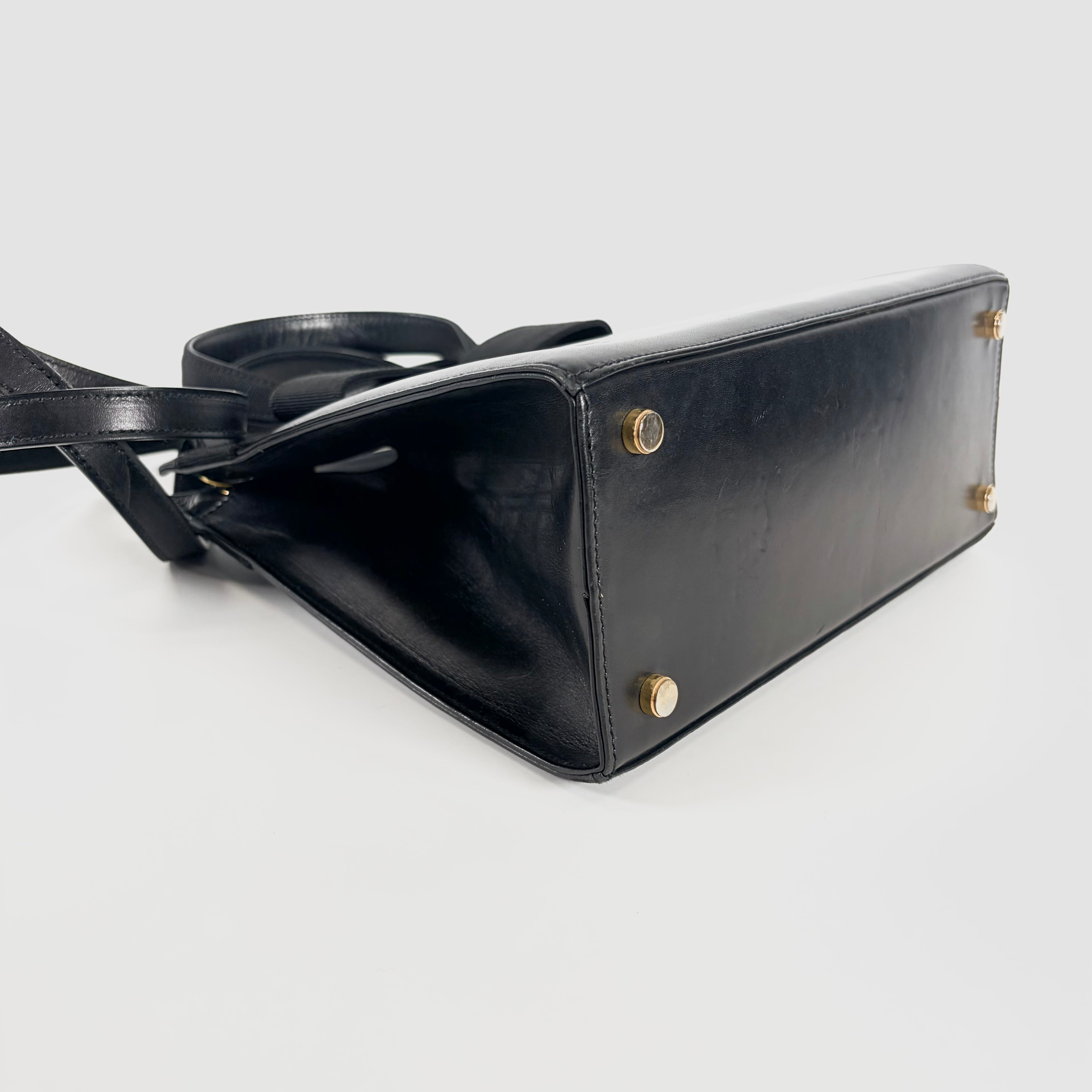 2606 secondhand Ferragamo Vara Ribbon 2Way bag