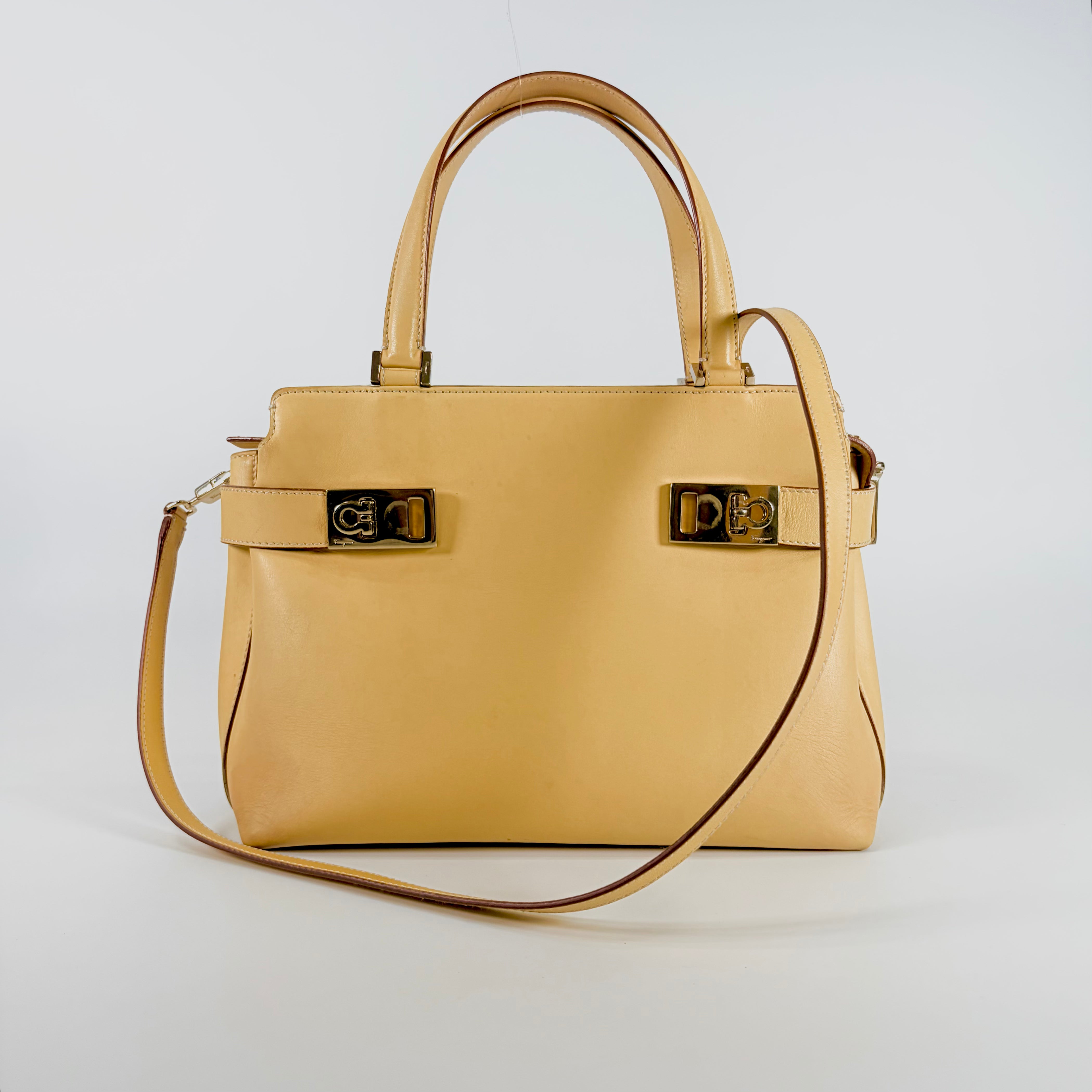 2606 secondhand Ferragamo 2Way bag