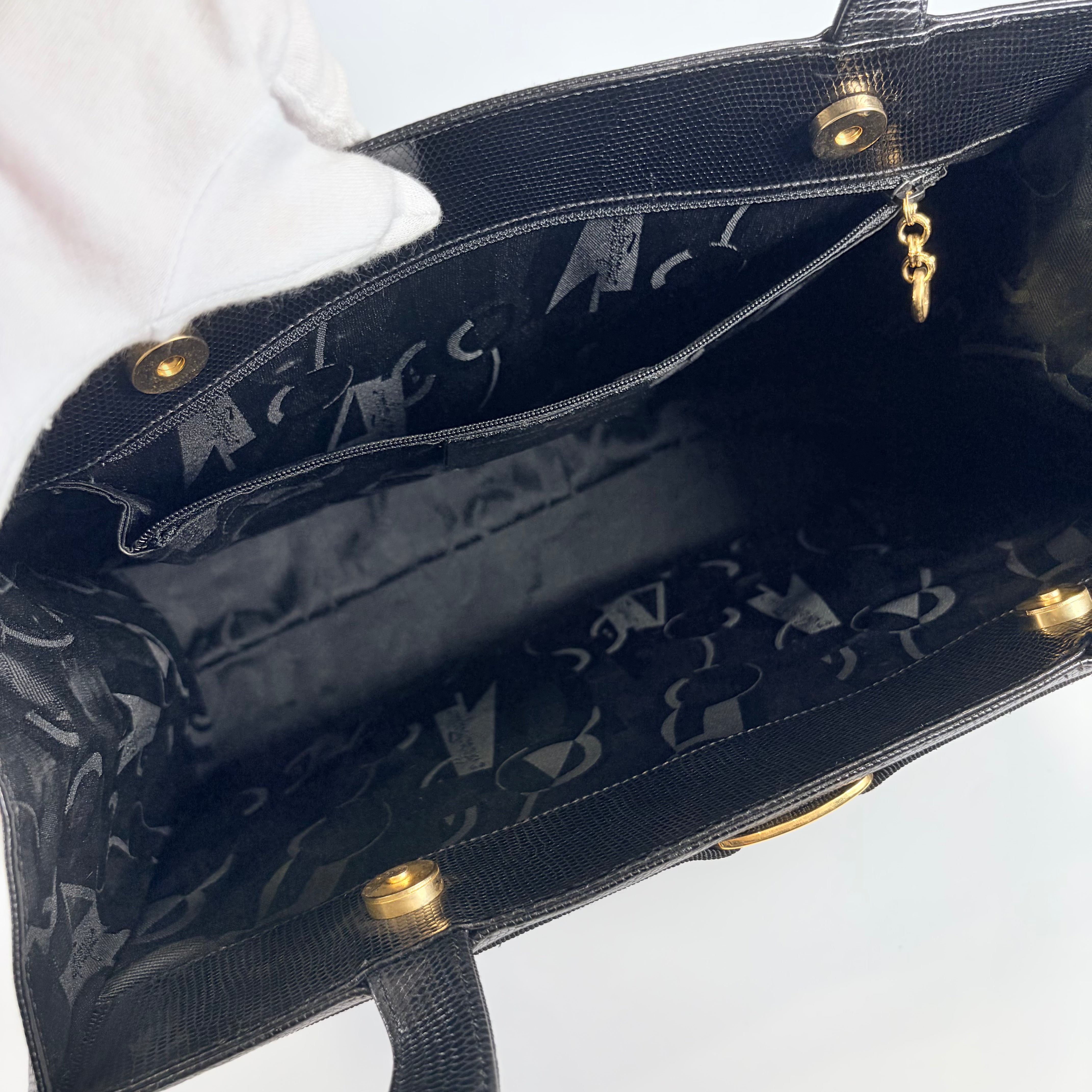 2606 secondhand Ferragamo Shoulder bag