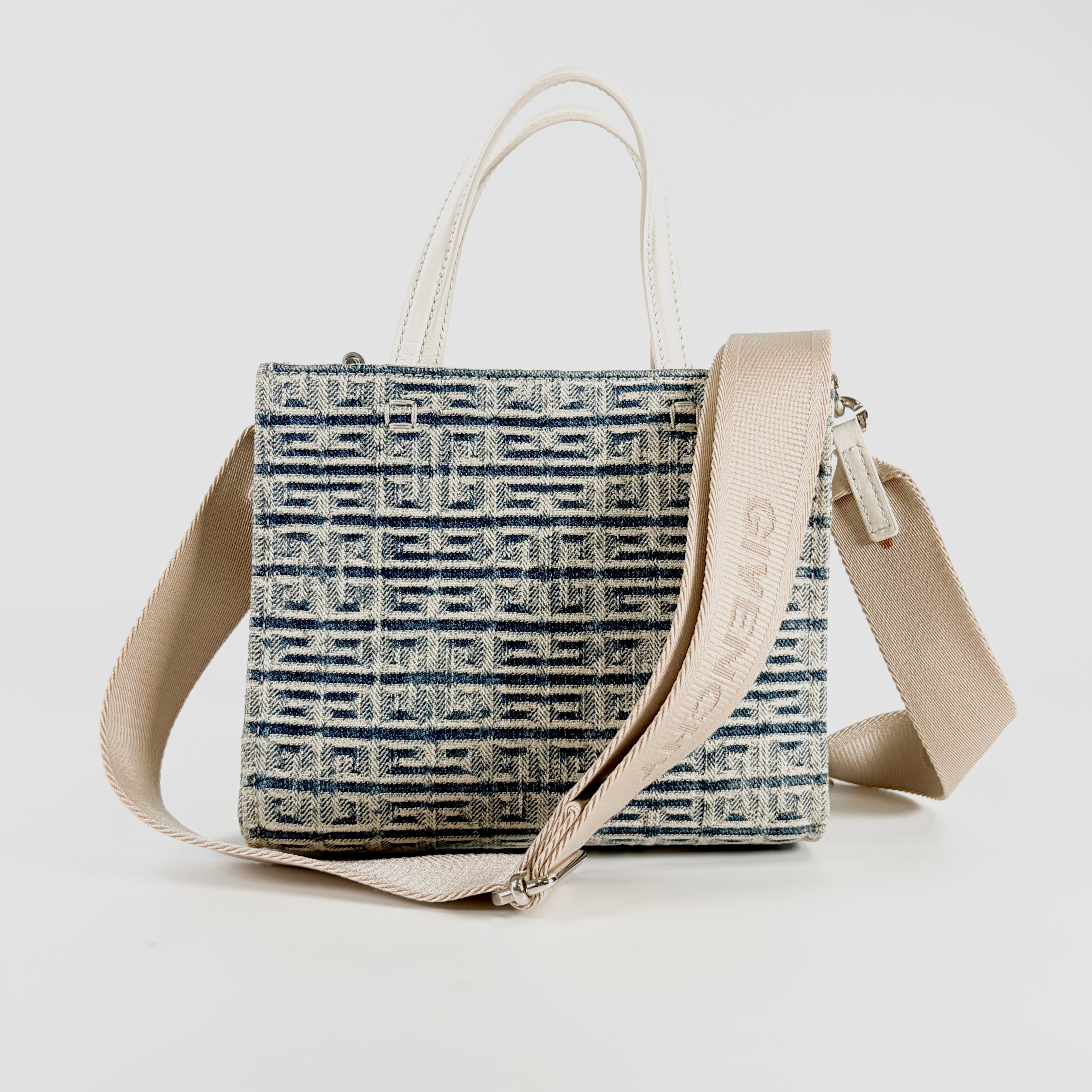 2606 secondhand GIVENCHY van 2Way bag
