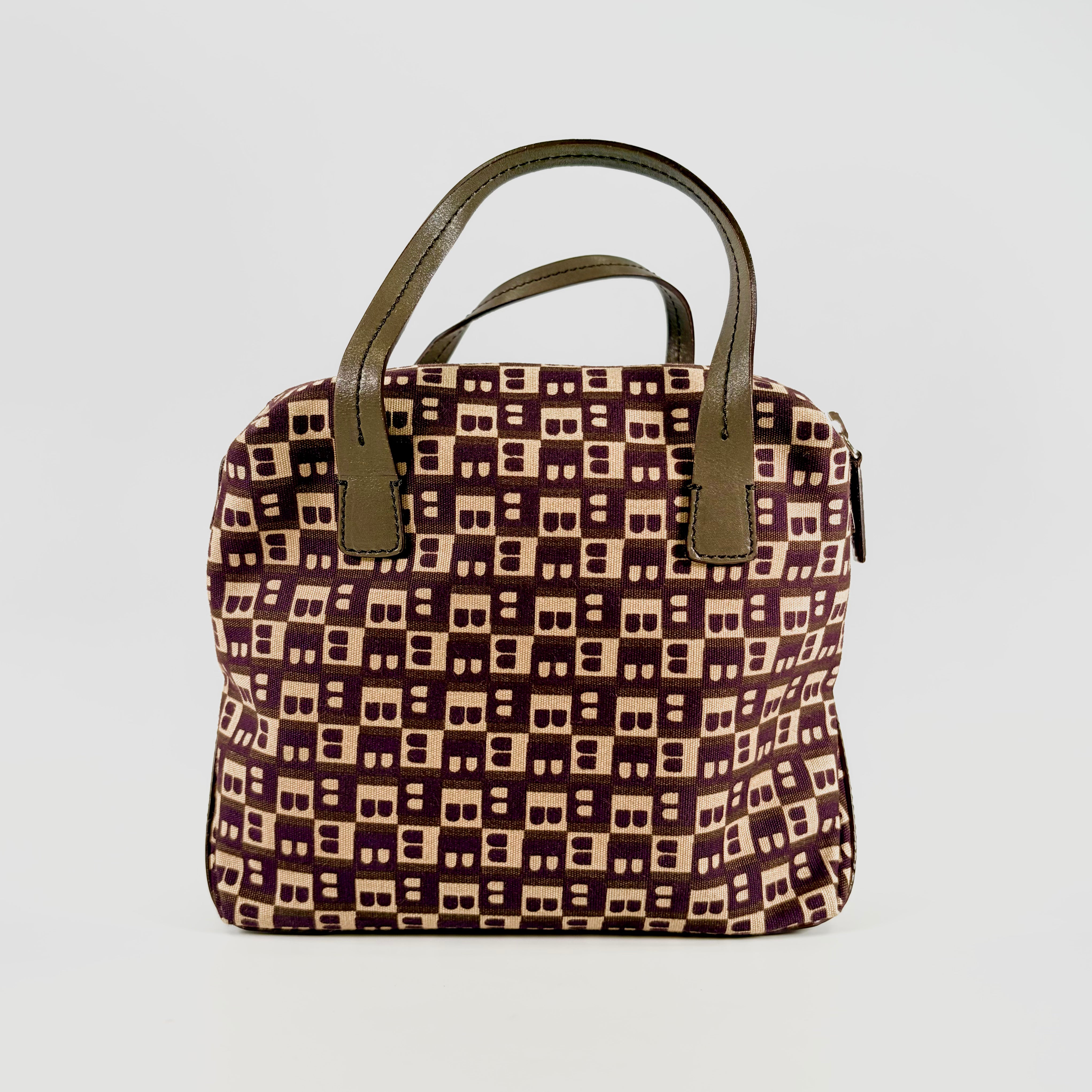 2607 secondhand BALLY canvas hand bag