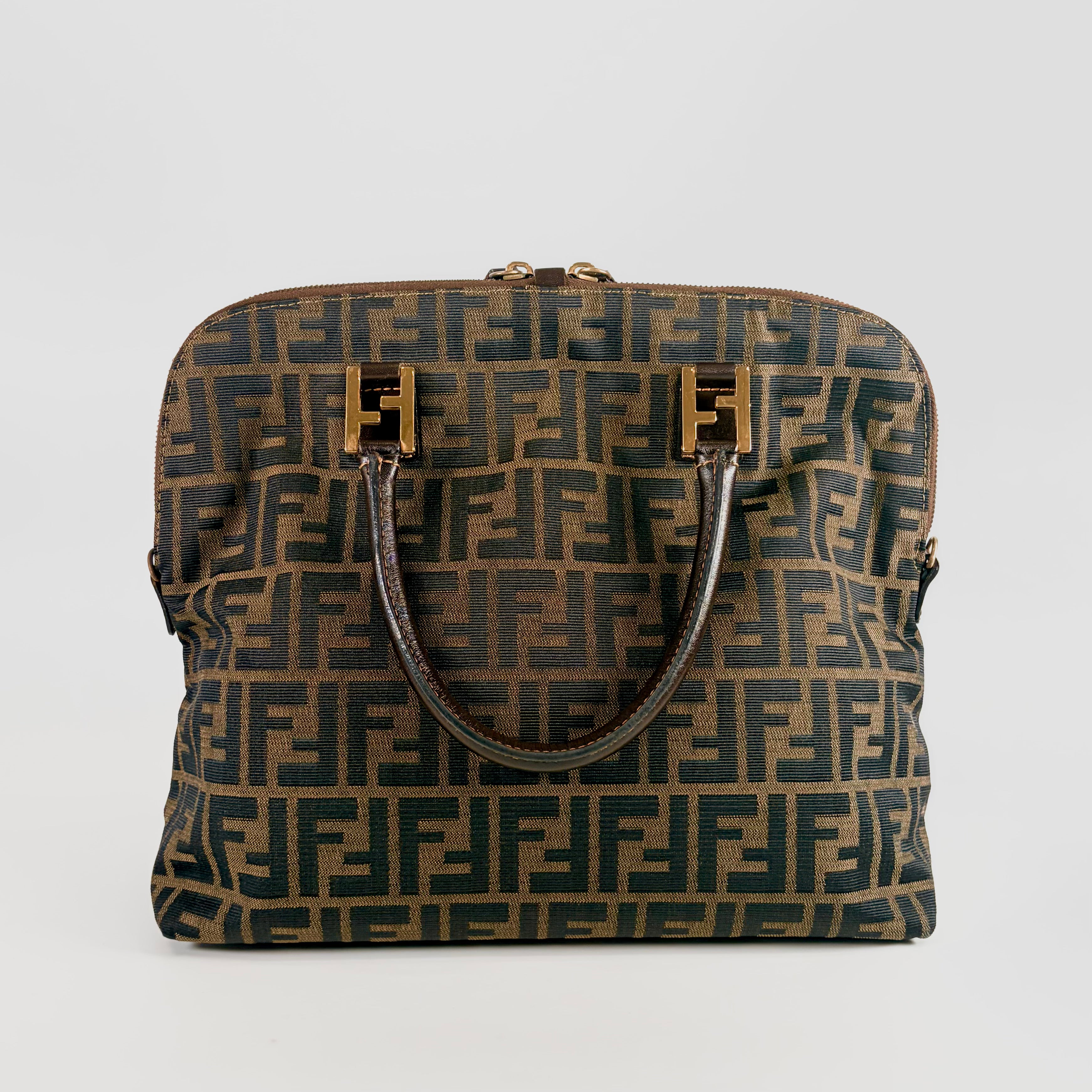 2606 secondhand FENDI Zucca canvas × leather hand bag Brown