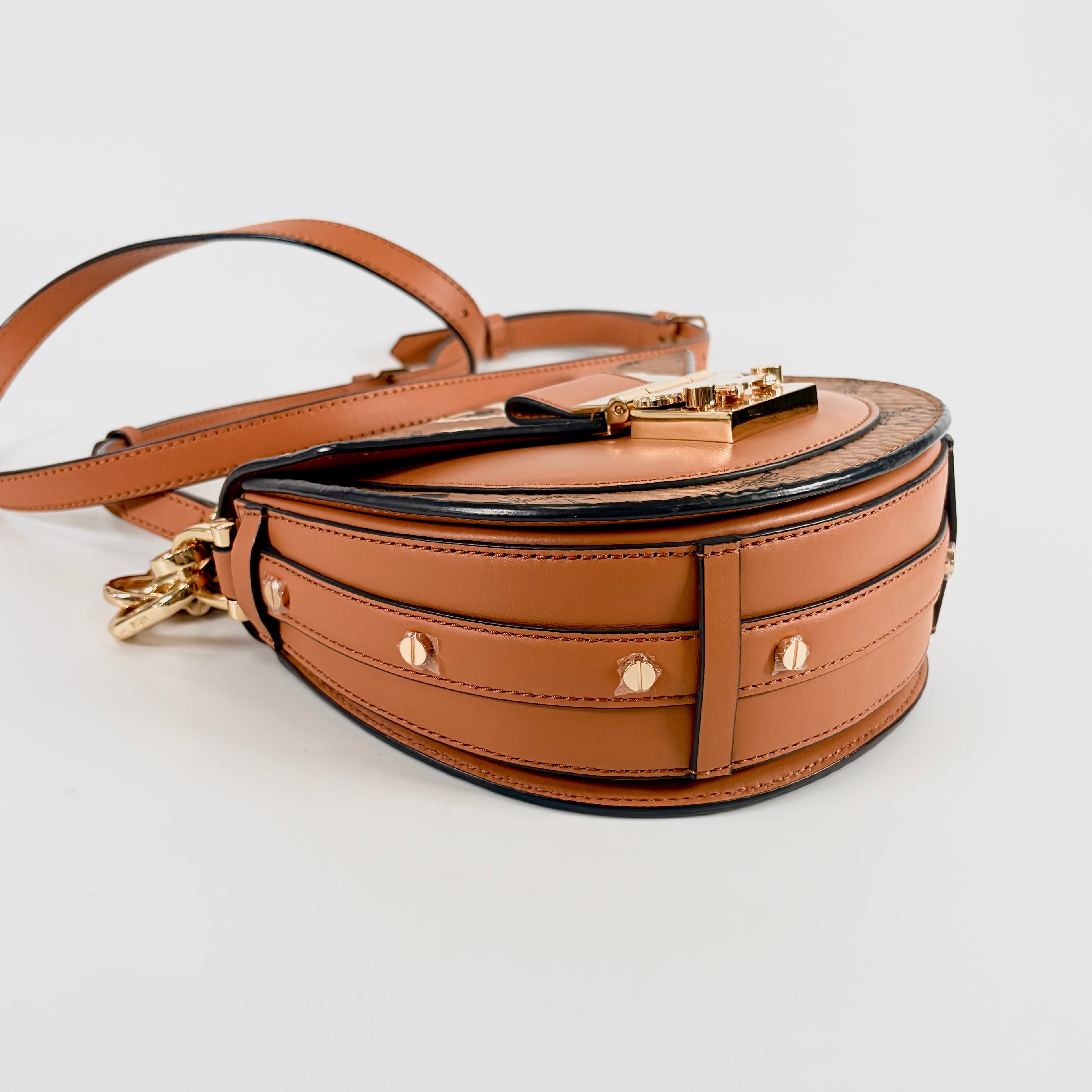 2607 secondhand MCM 2WAY Camel