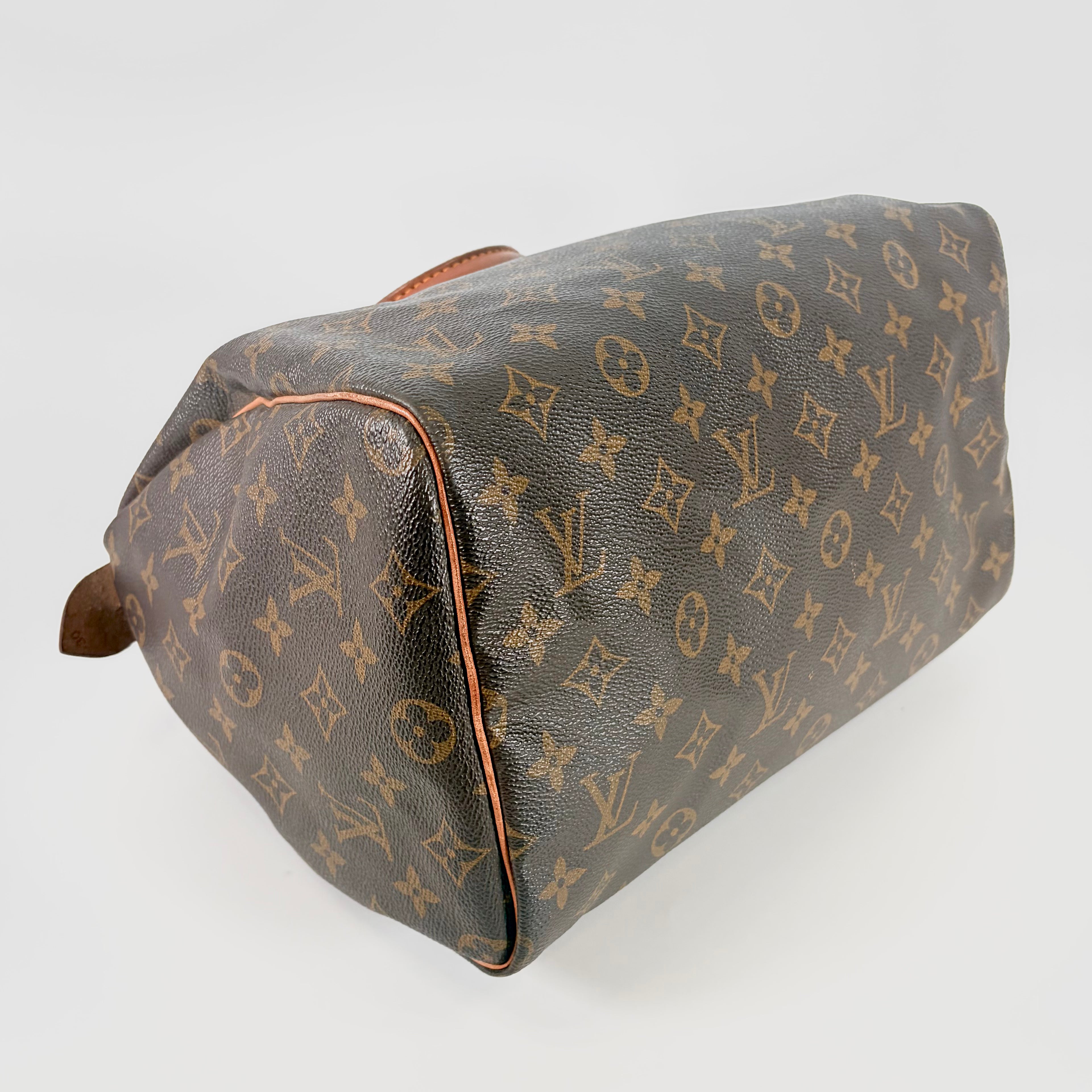 2607 secondhand LV Monogram Speedy 30