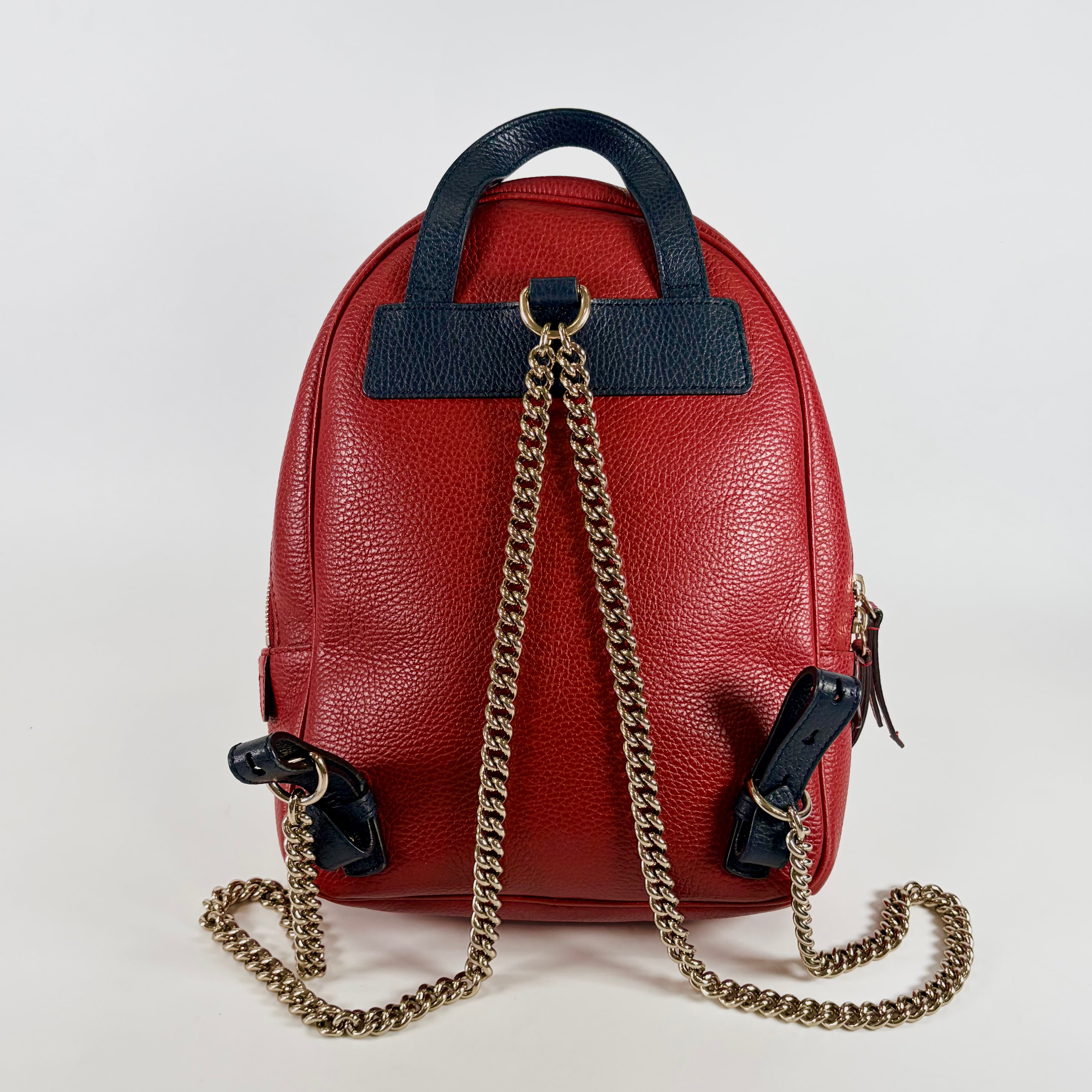 2608 GUCCI Interlocking G Backpack