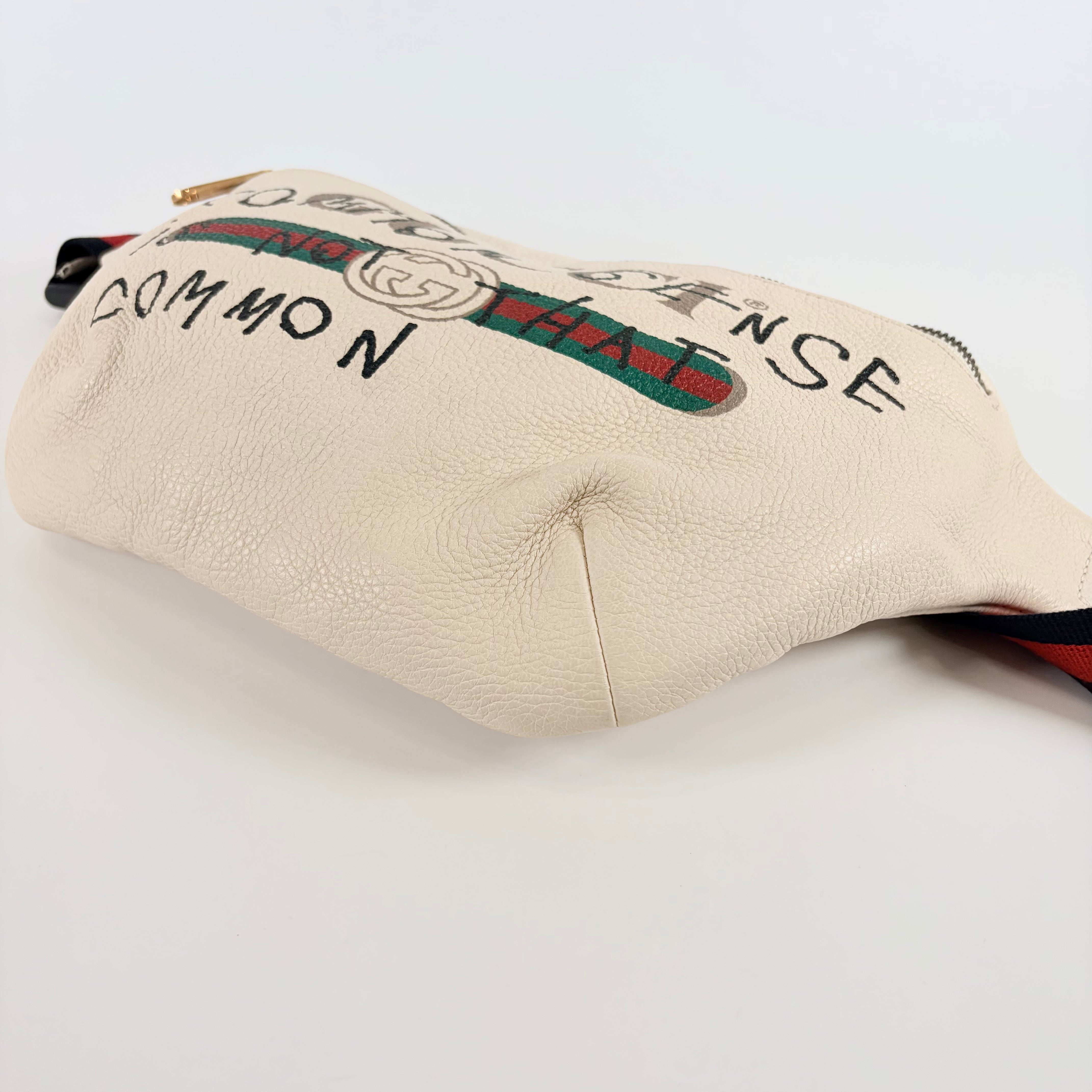 2608 secondhand GUCCI Body Bag