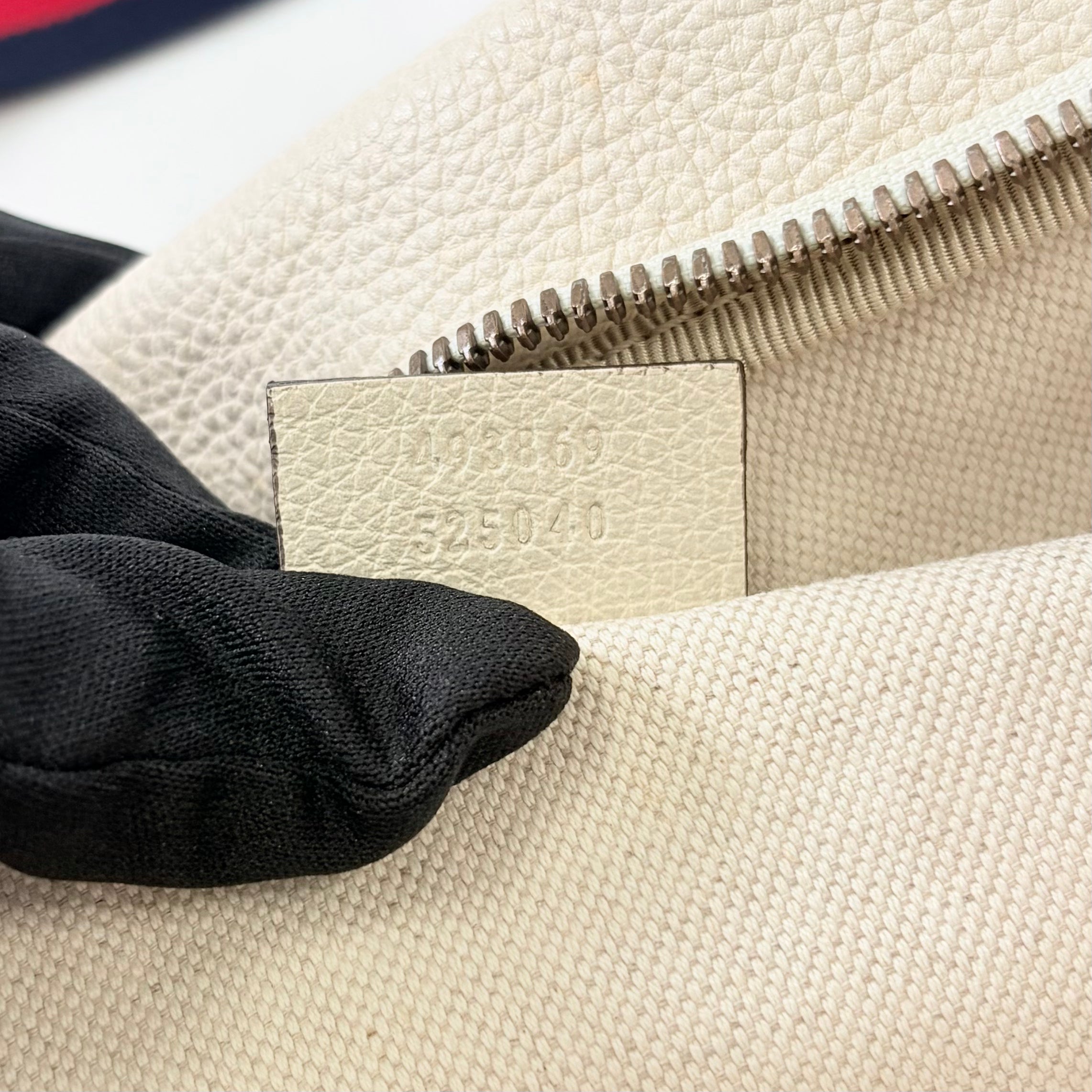 2608 secondhand GUCCI Body Bag
