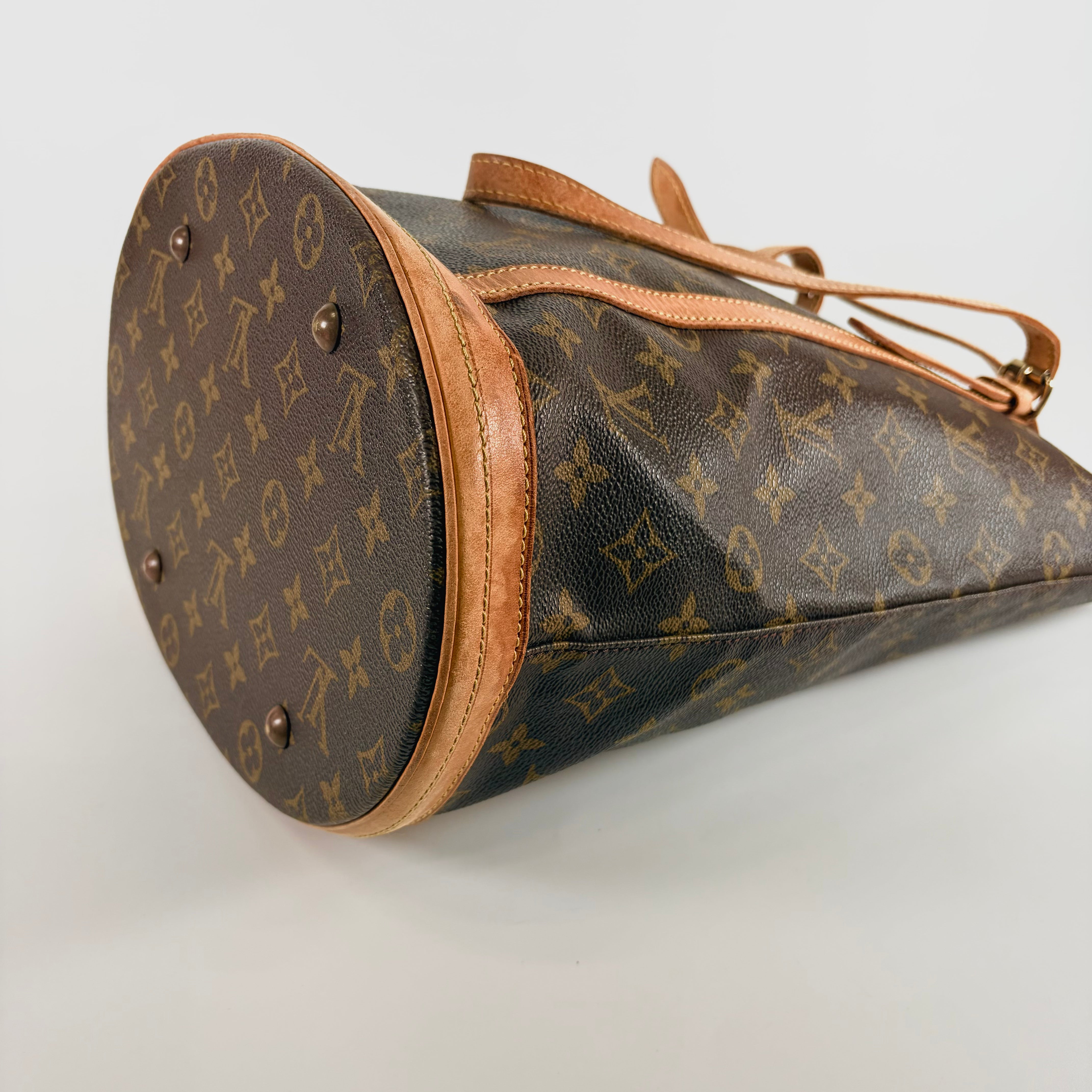 2606 secondhand LV bag / others bucket Monogram Inside shoulder