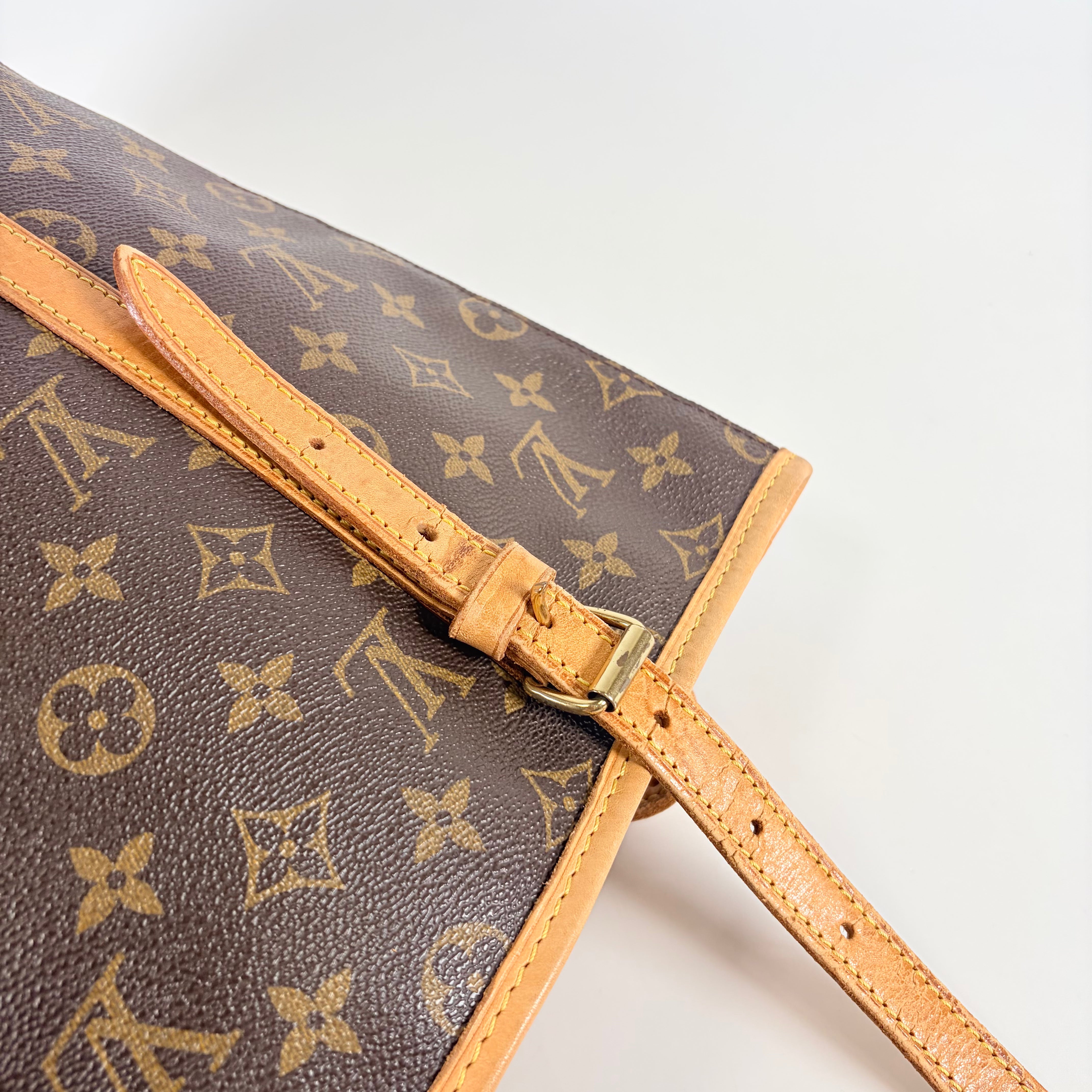 2606 secondhand LV bag / others bucket Monogram Inside shoulder