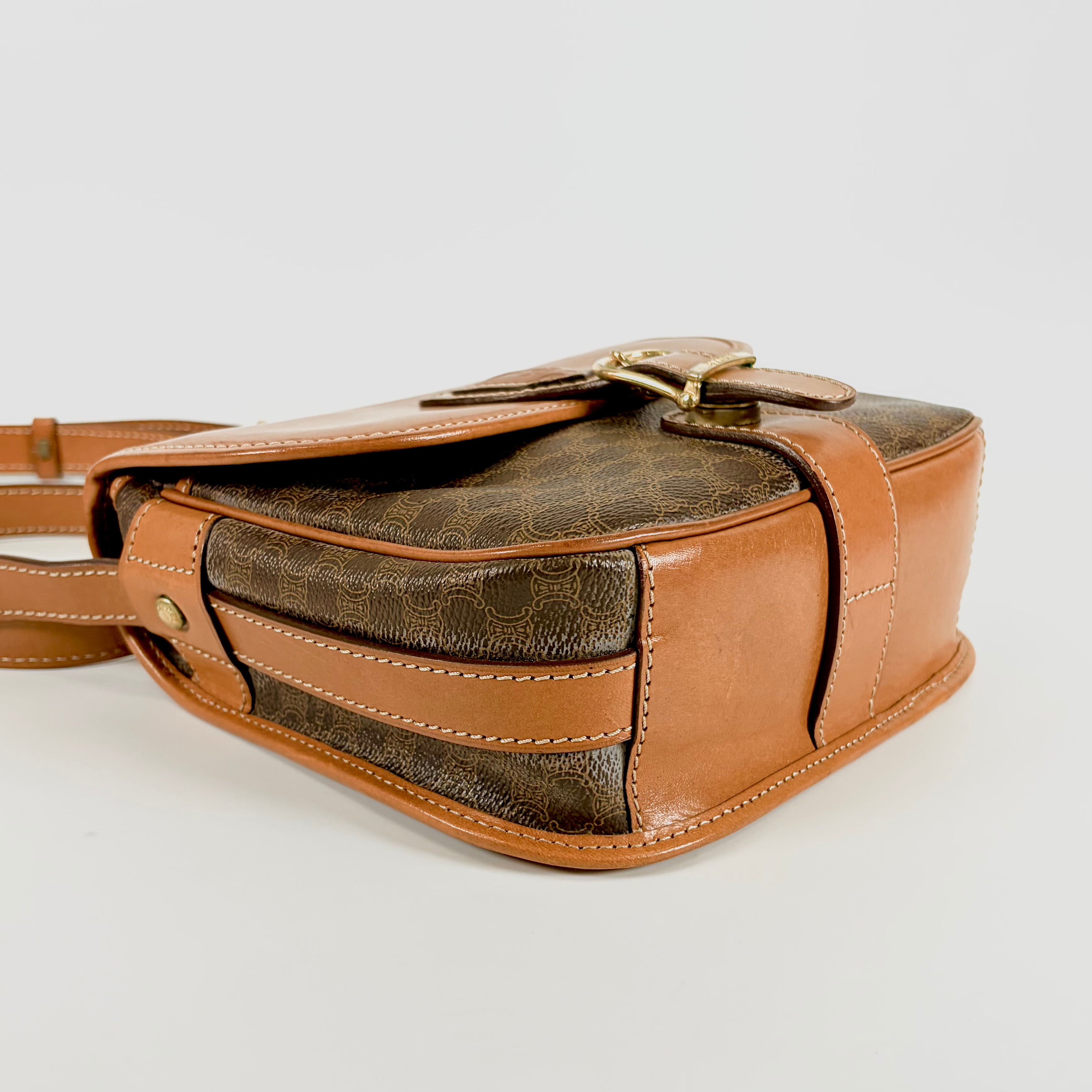 2607 secondhand CELINE Macadam Shoulder bag