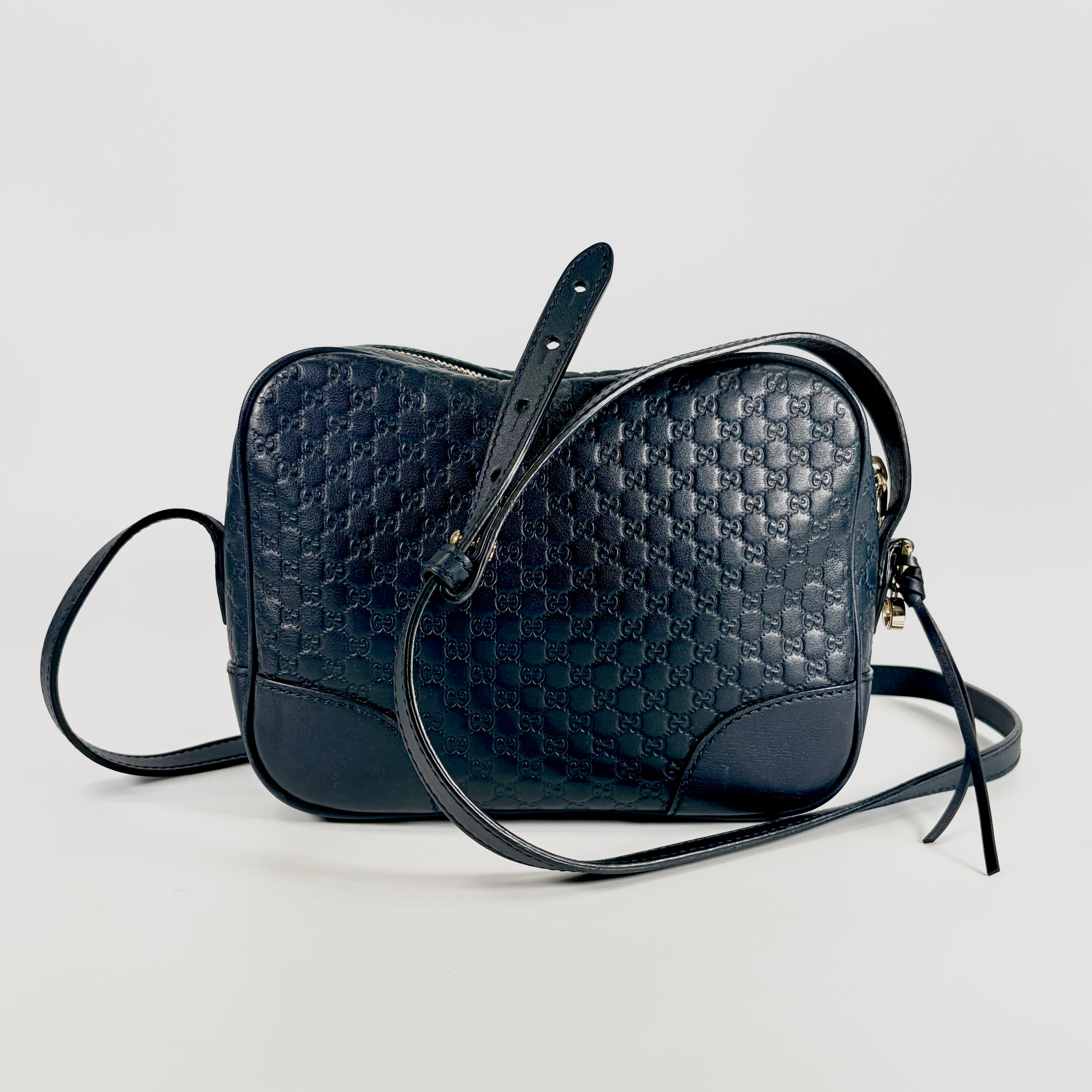 2607 secondhand GUCCI camera bag shoulder Micro Guccissima Navy