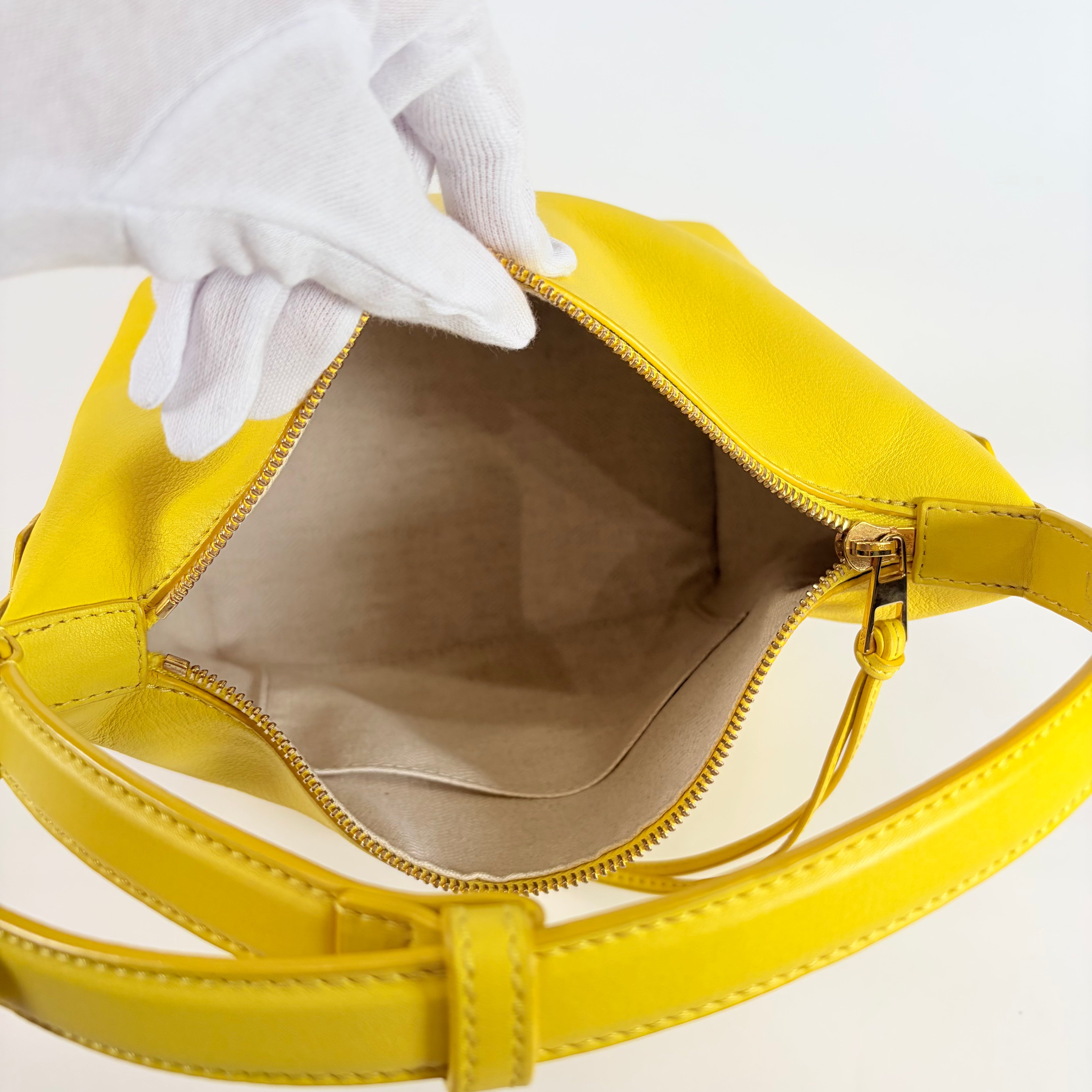 2607 secondhand LOEWE hand bag