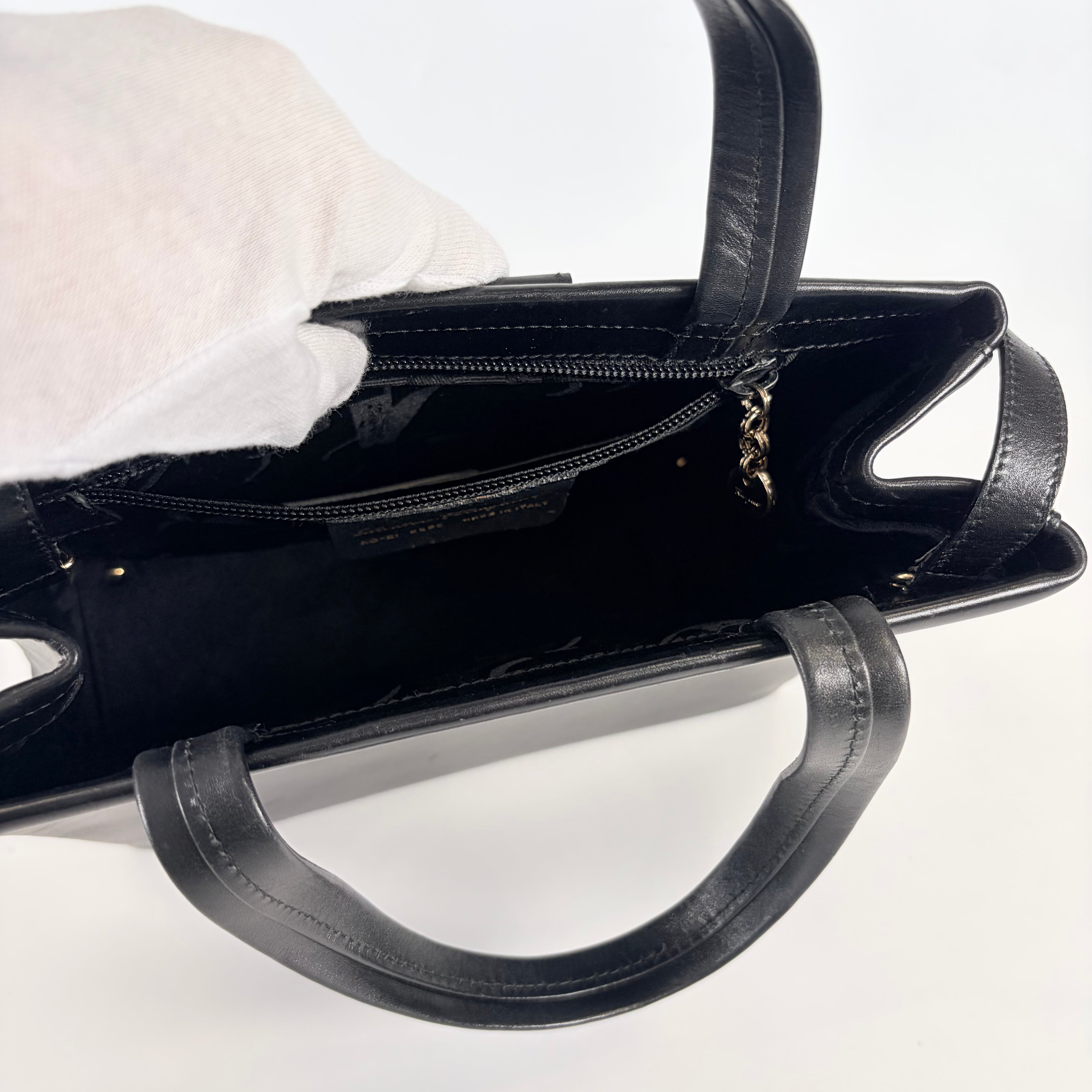 2607 secondhand Ferragamo 2Way bag