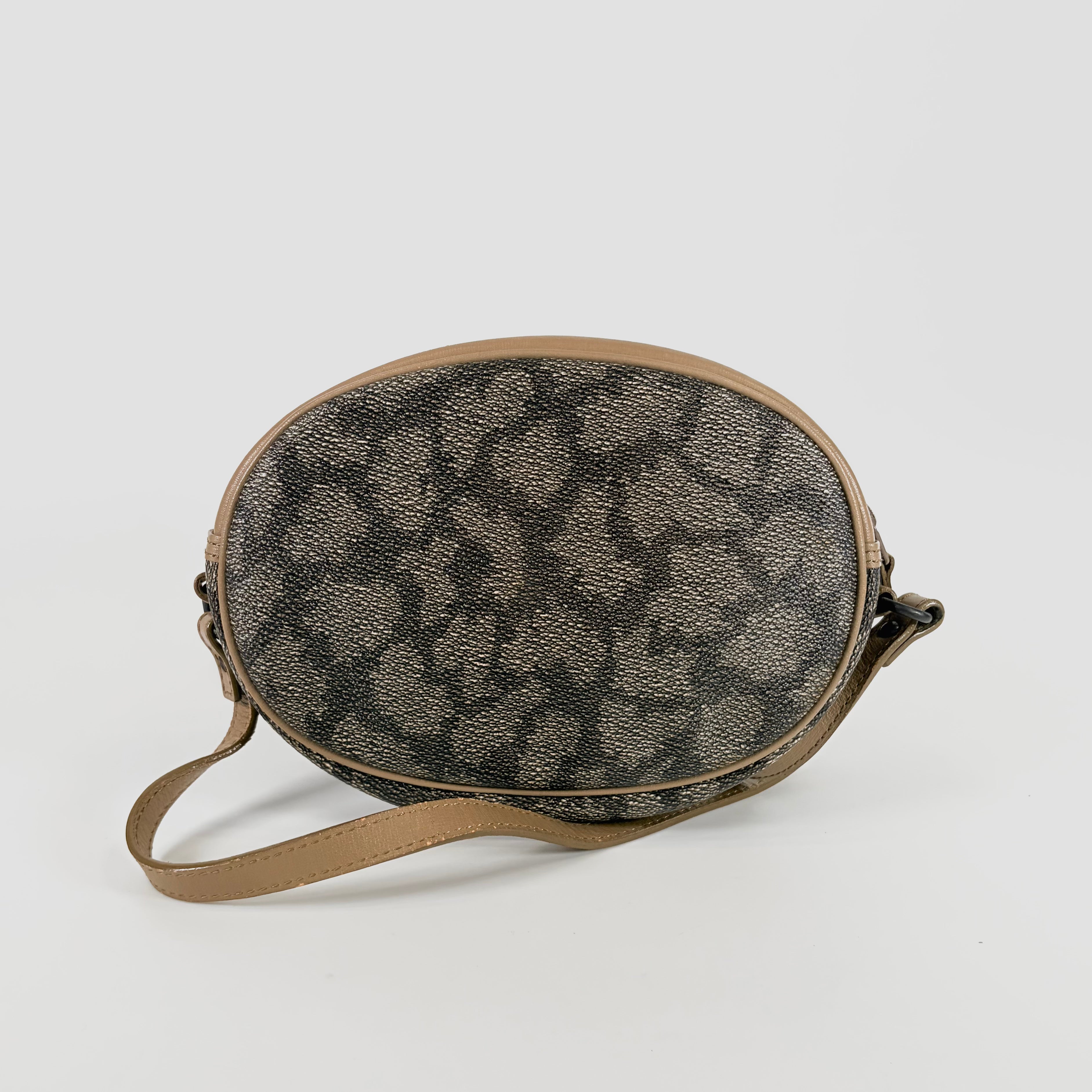 2607 secondhand SAINTLAURENT YSL Shoulder bag