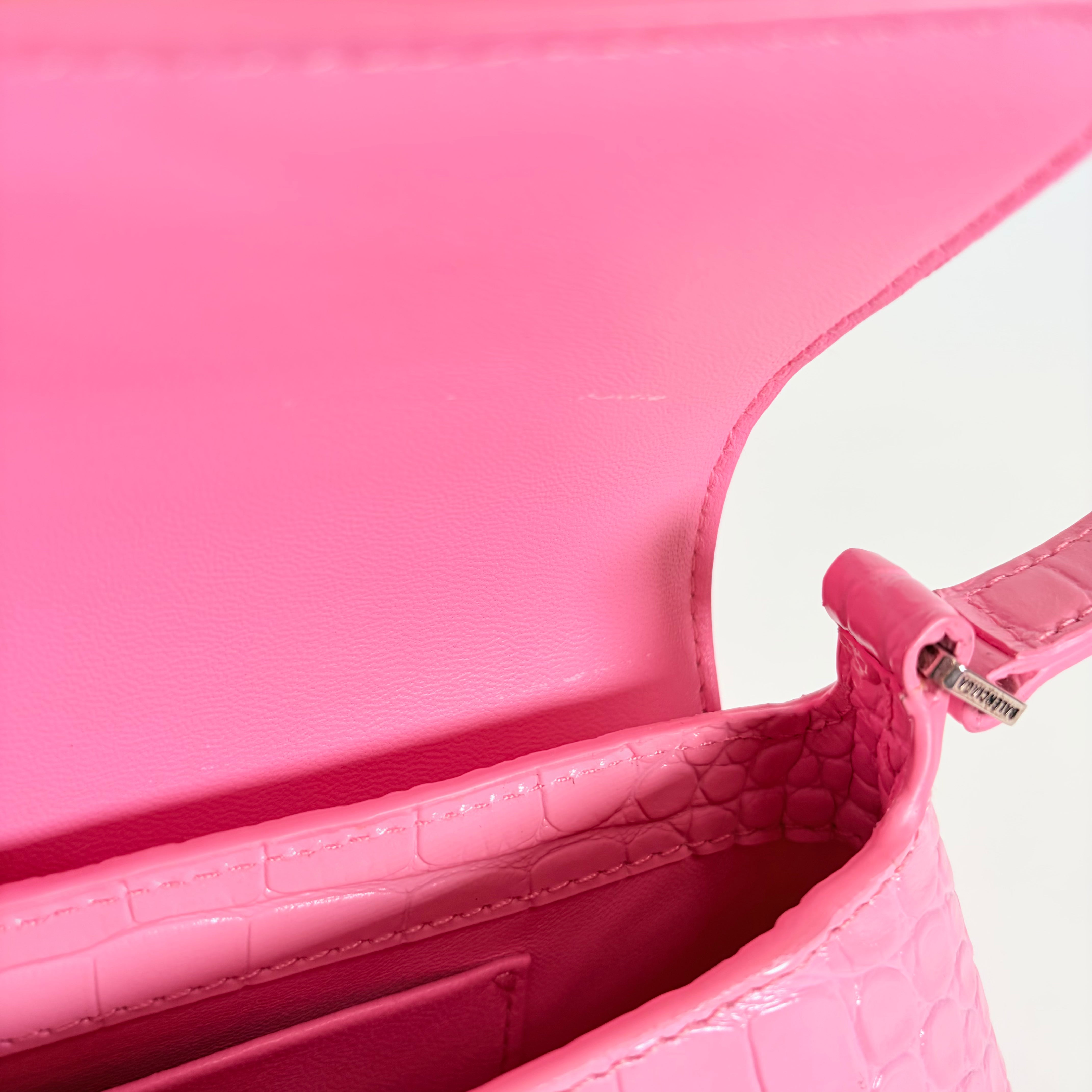 2607 secondhand BALENCIAGA 6956452108X5812 XX Crossbody Bag Small pink Kuro