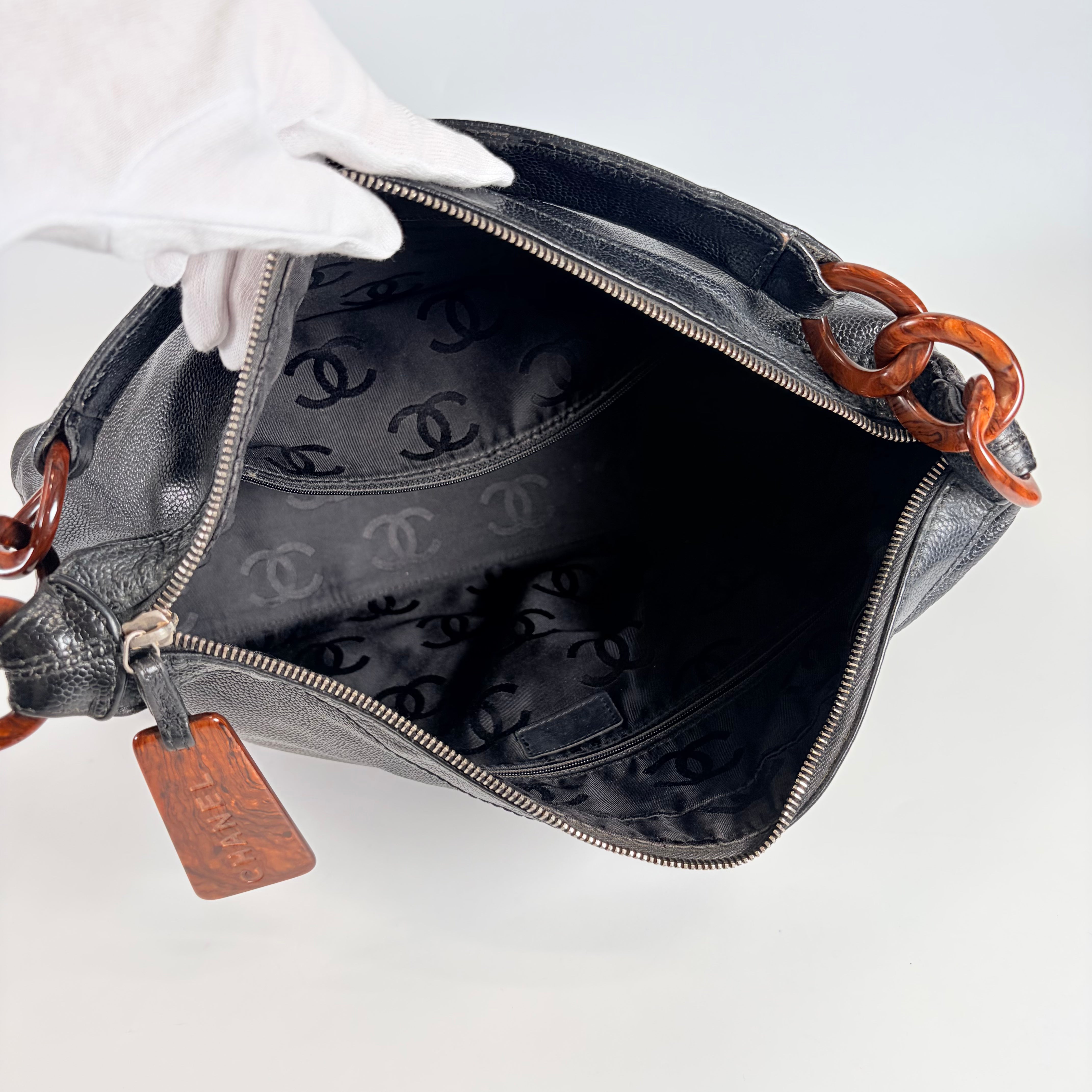 2607 secondhand CHANEL Big Coco Wood Chain Shoulder black caviar skin 7 No.