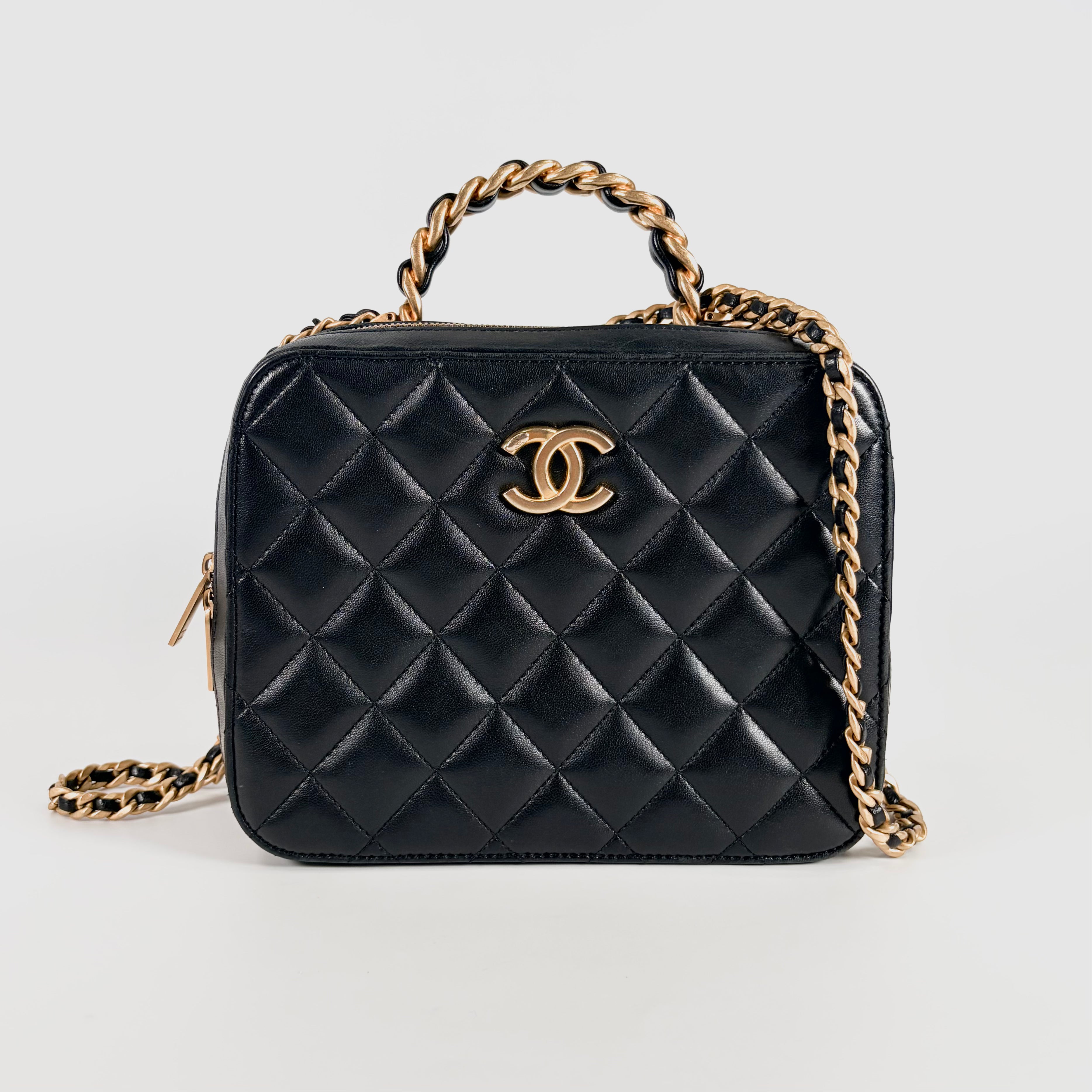 2607 secondhand CHANEL Matelasse top handle Chain Shoulder Bag black lambskin