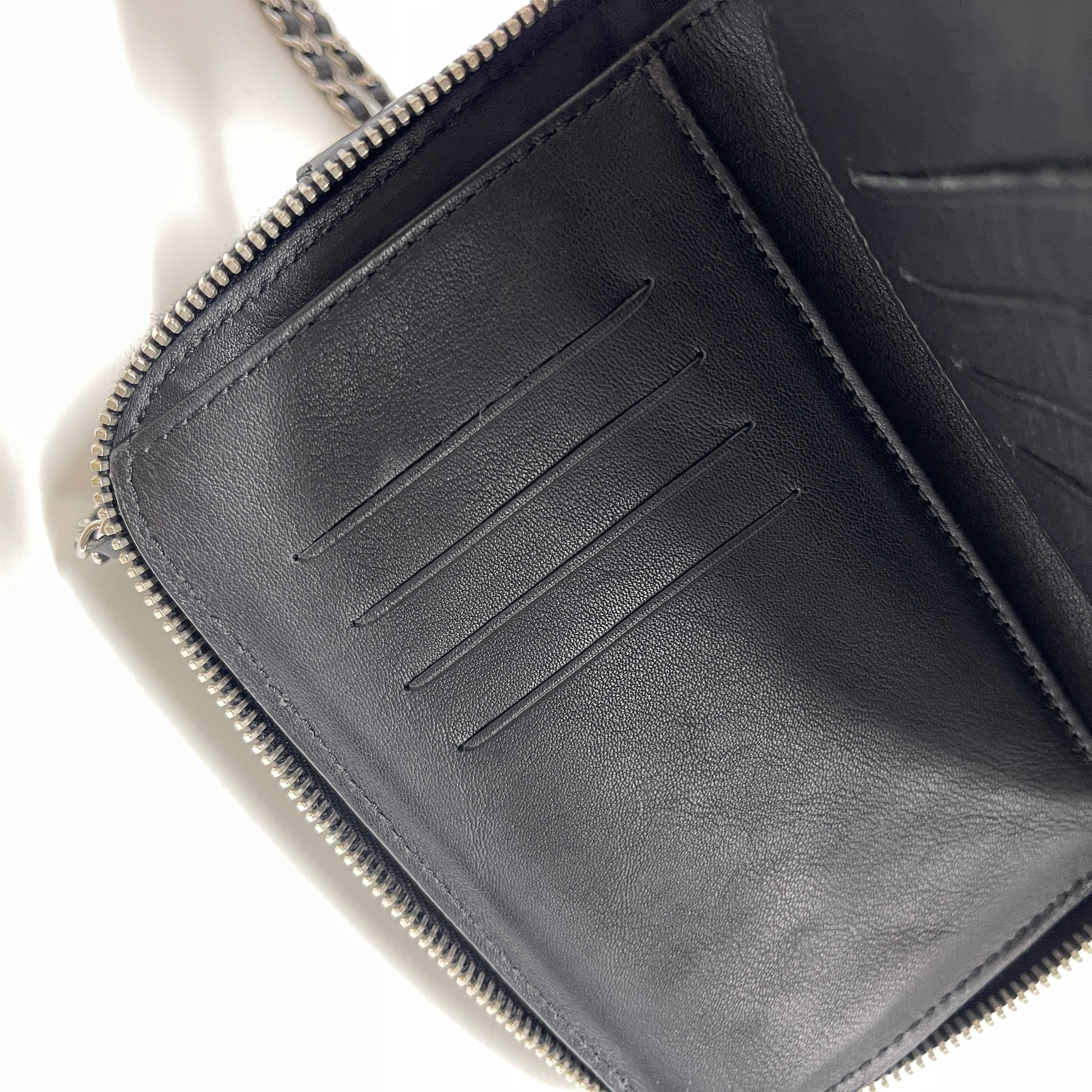 2512 secondhand CHANEL patent chain shoulderbag