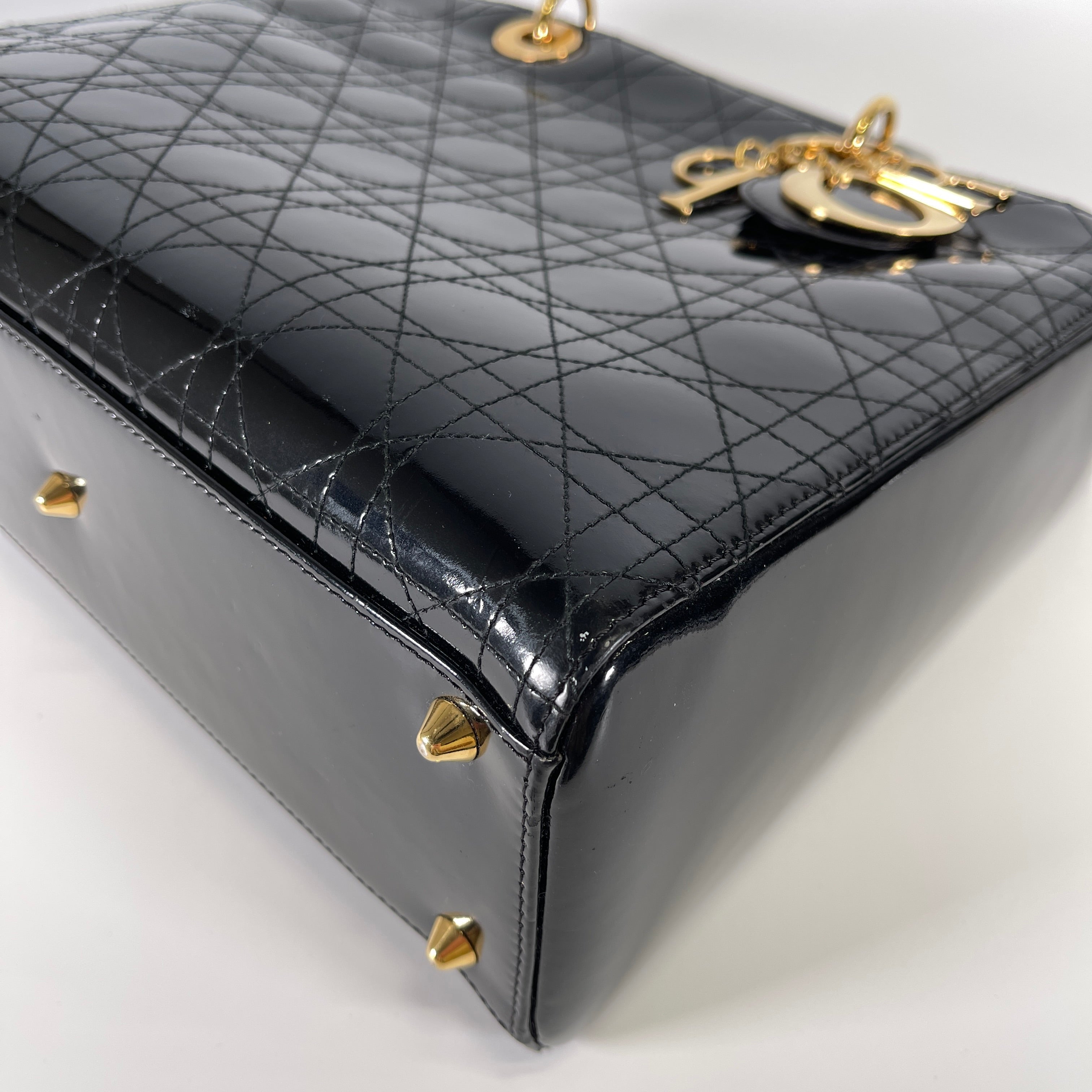 2604 secondhand CD Lady Dior Large patent