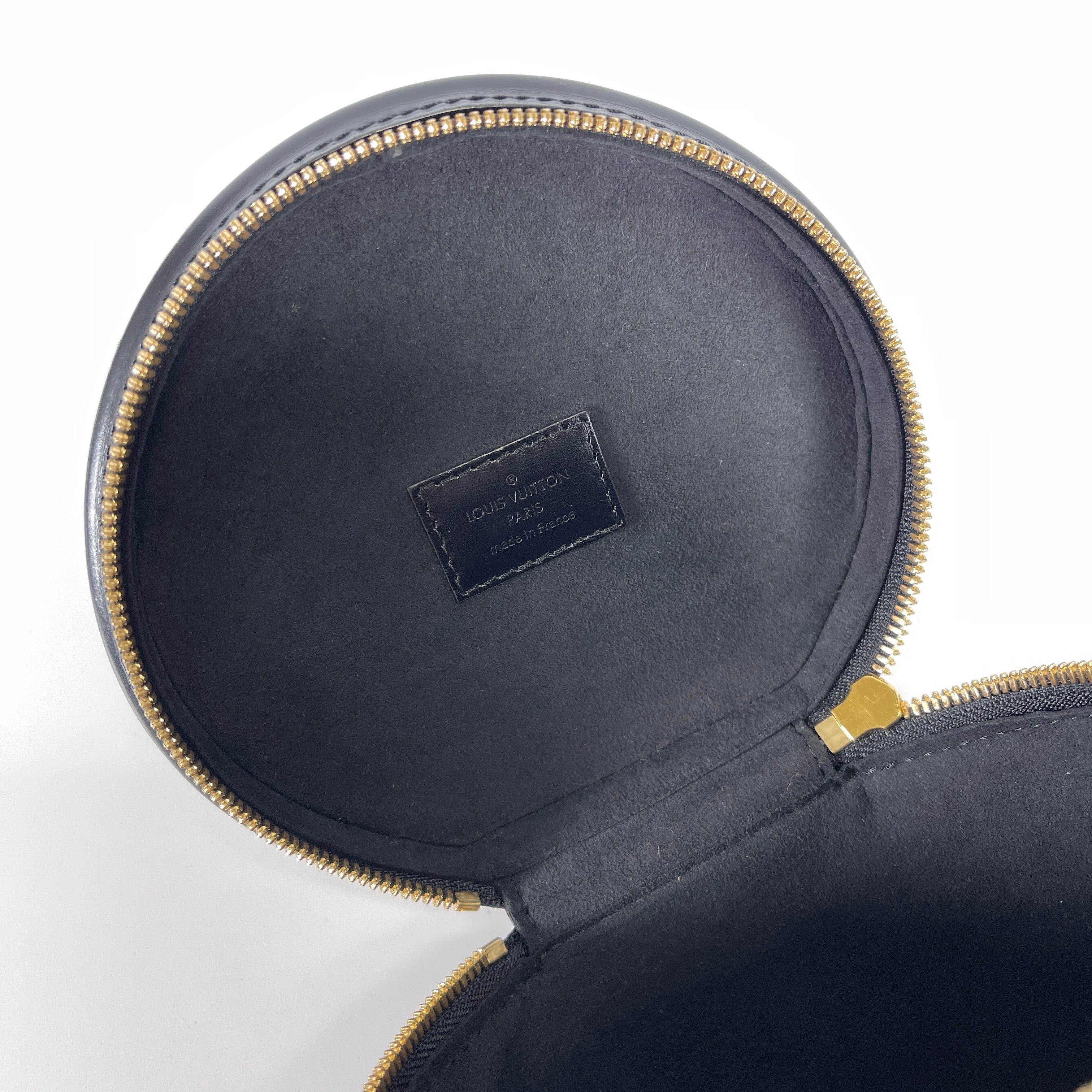 2601 secondhand LV Cannes