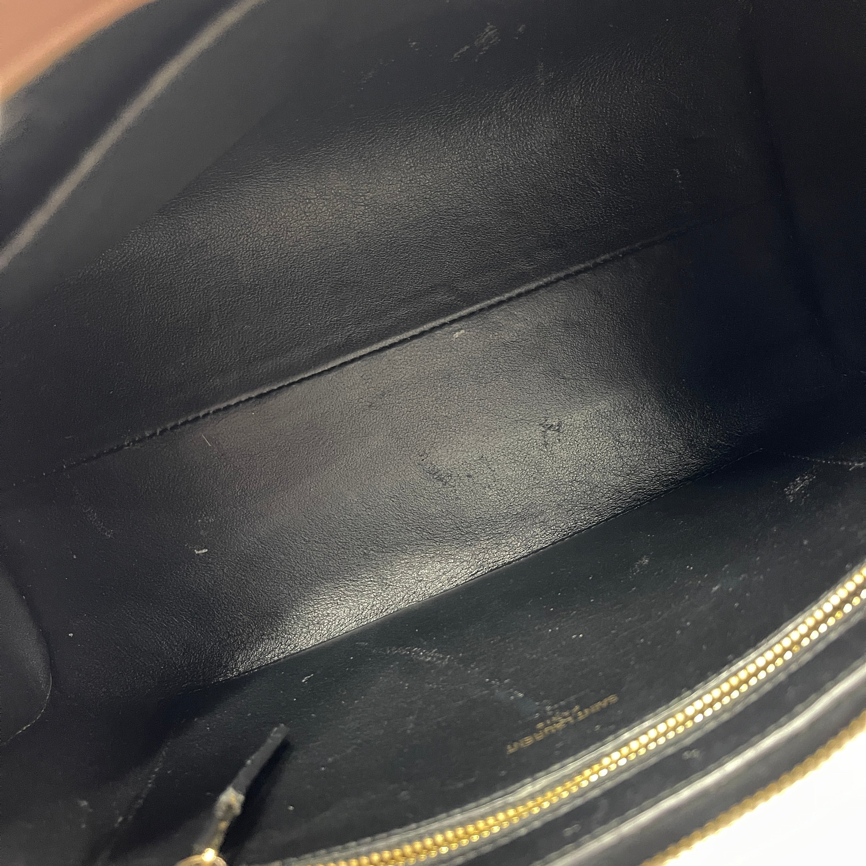 2601 secondhand SAINTLAURENT hand bag