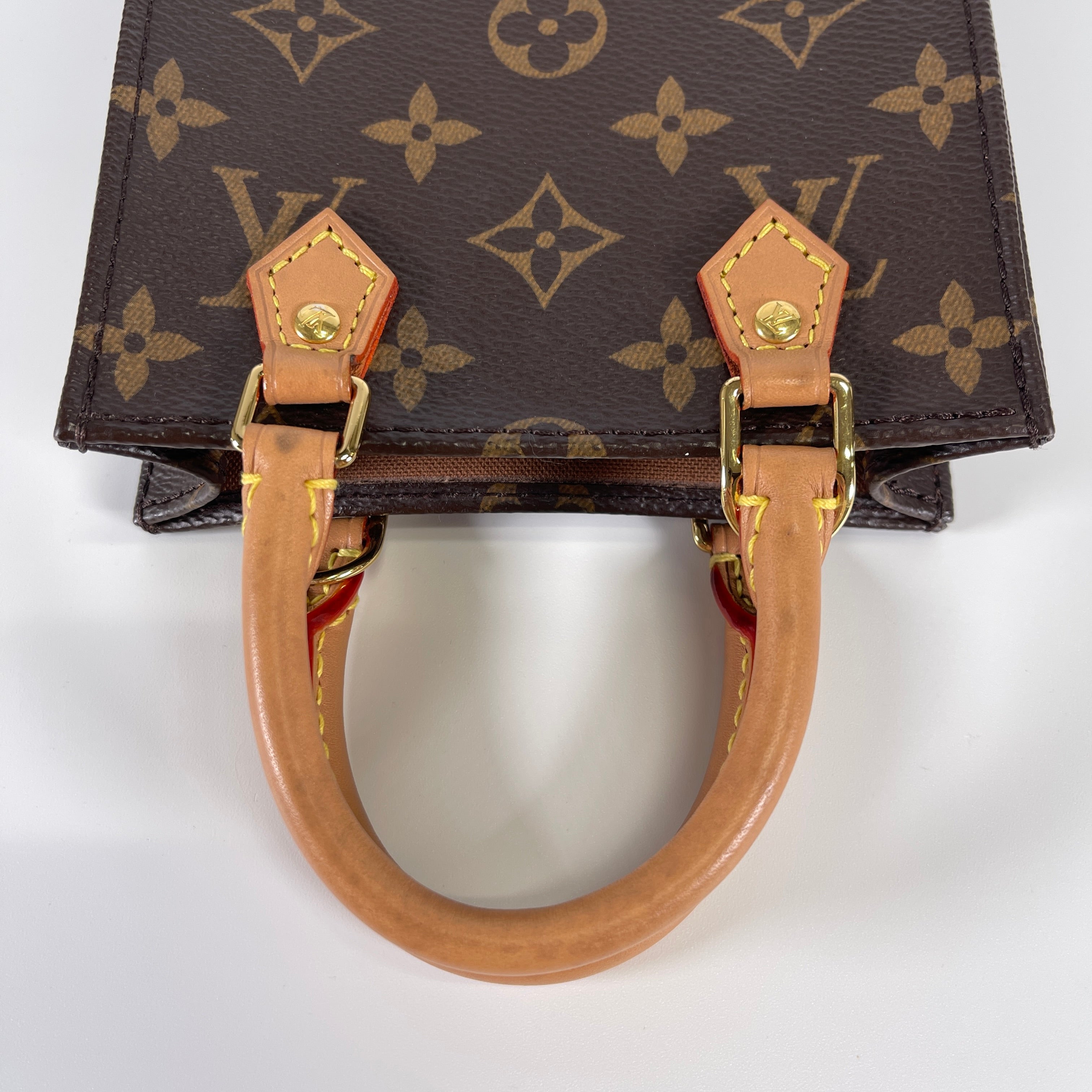2601 secondhand LV Petite Sac Pla